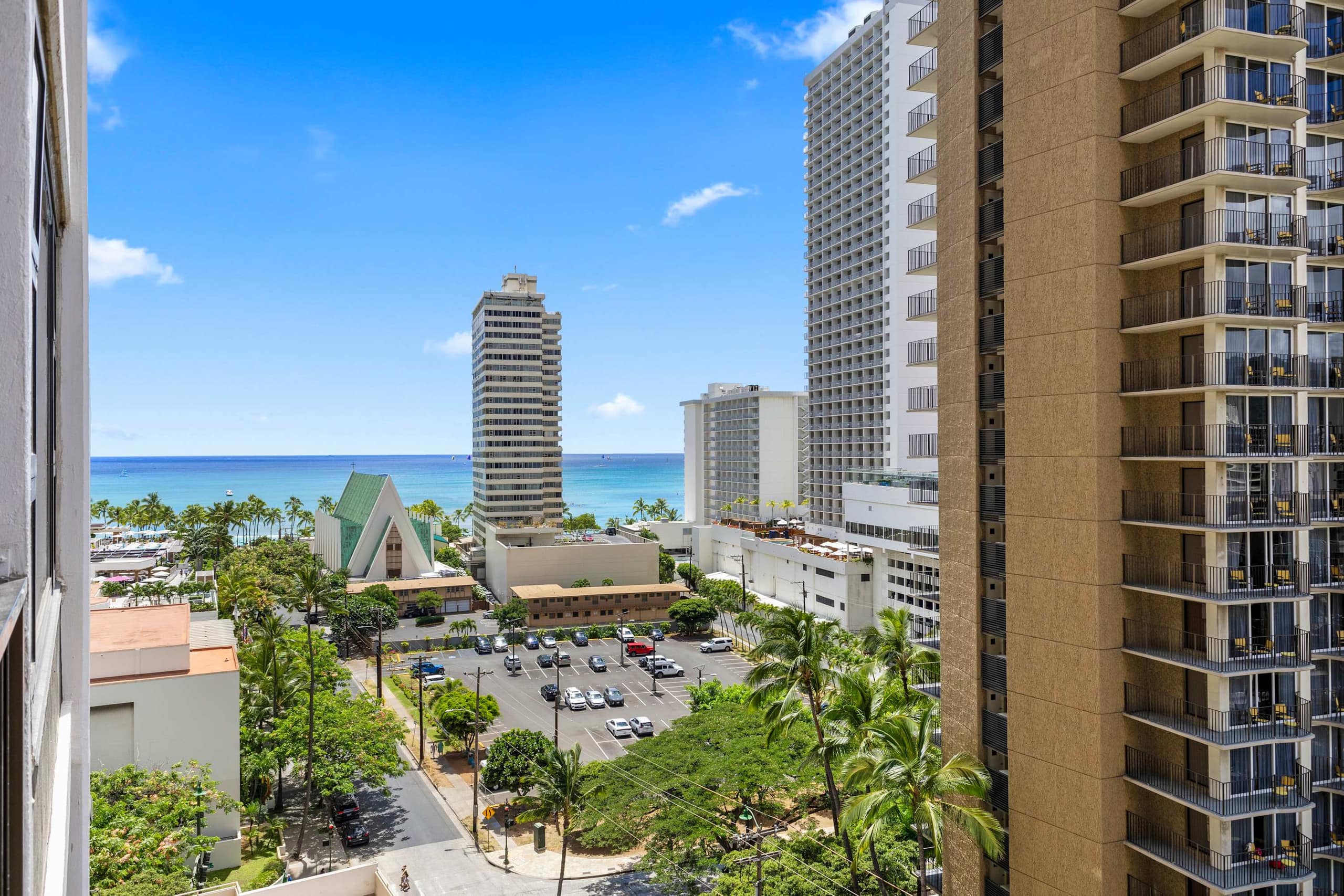 Waikiki Banyan 1BR – Newly Renovated + Parking - Image 16