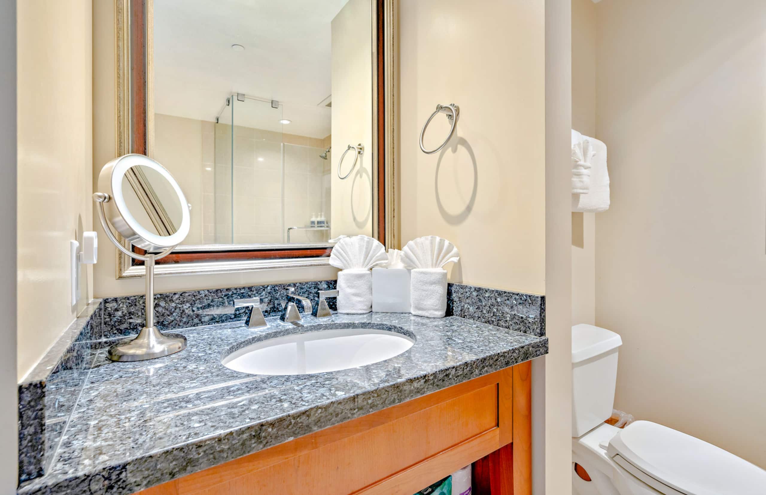 Condo in Lahaina · ★4.75 · Studio · 3 beds · 1 bath - Image 15