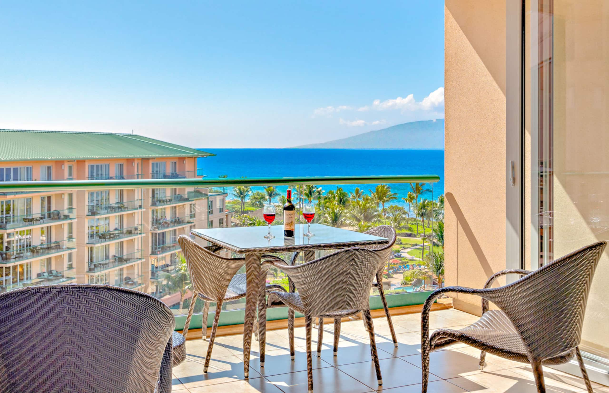 Condo in Lahaina · ★4.75 · Studio · 3 beds · 1 bath - Image 7