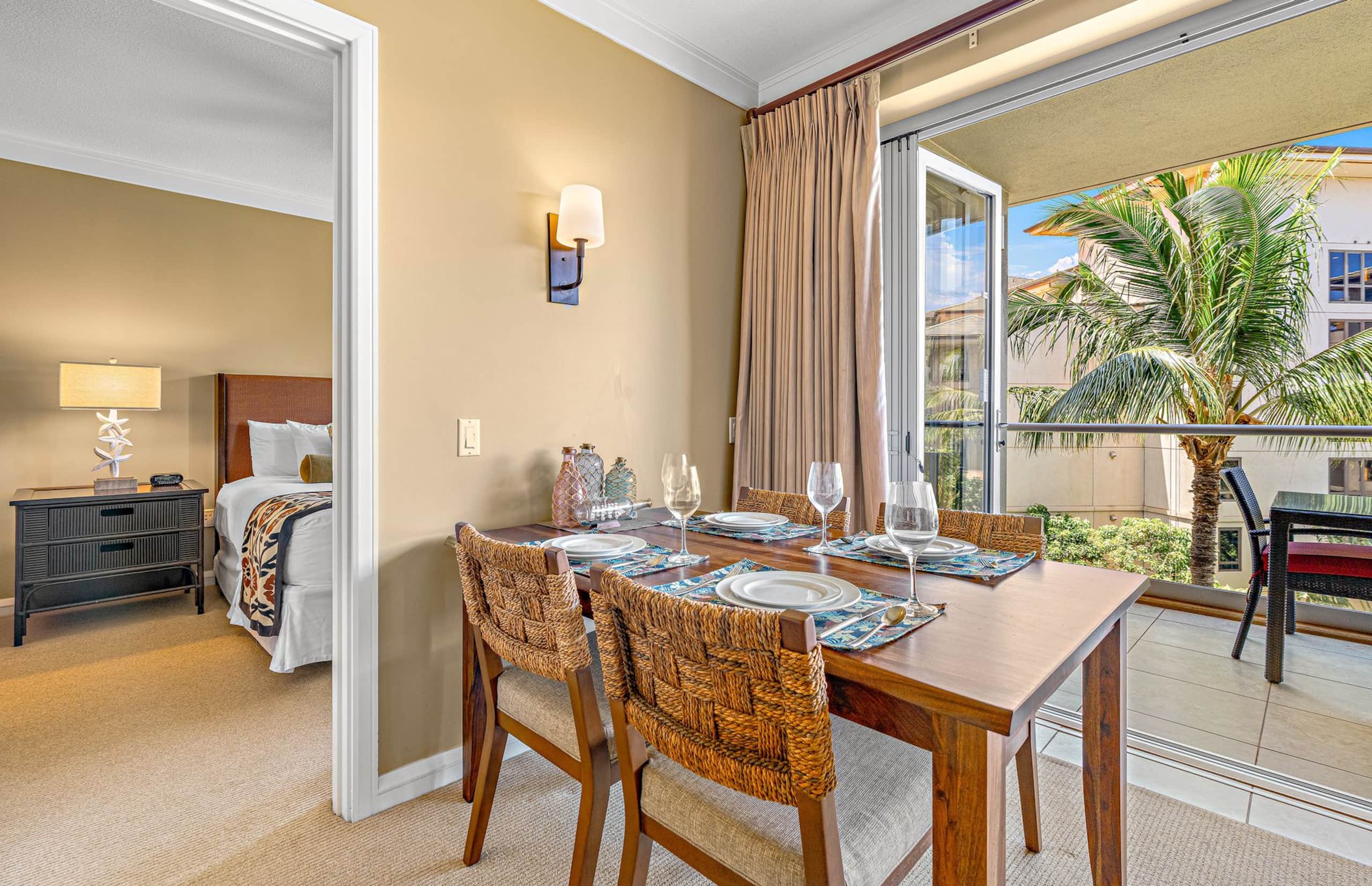 Condo in Lahaina · ★4.97 · 1 bedroom · 2 beds · 1 bath - Image 12