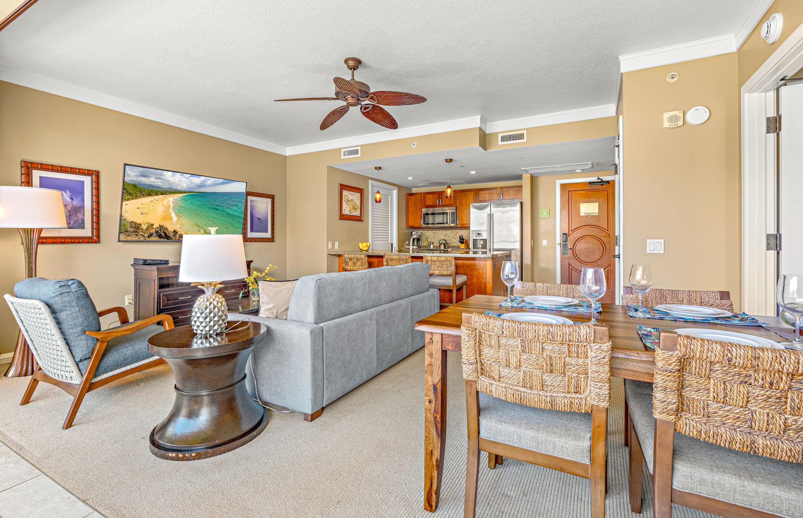 Condo in Lahaina · ★4.97 · 1 bedroom · 2 beds · 1 bath - Image 4