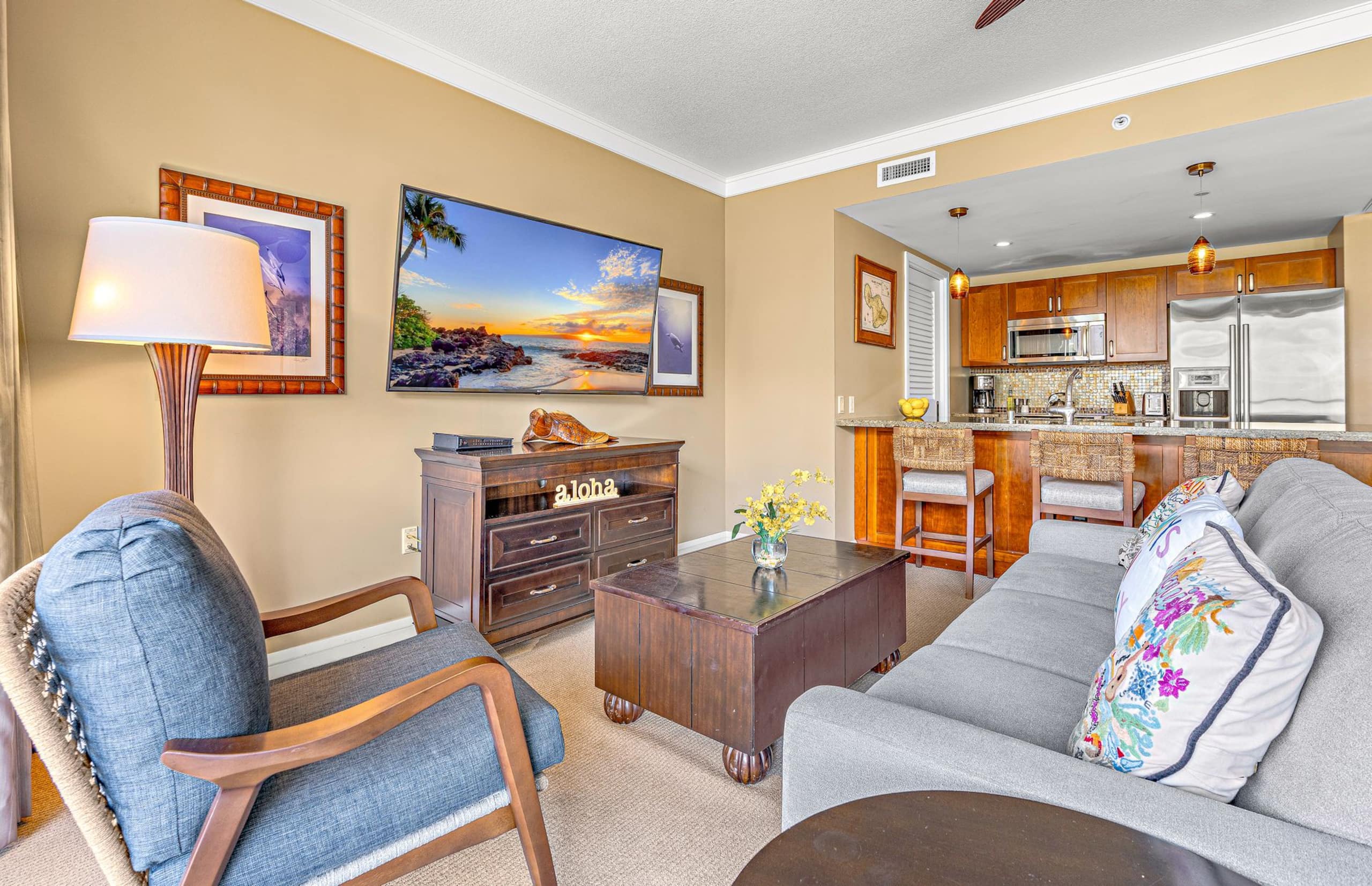 Condo in Lahaina · ★4.97 · 1 bedroom · 2 beds · 1 bath - Image 5