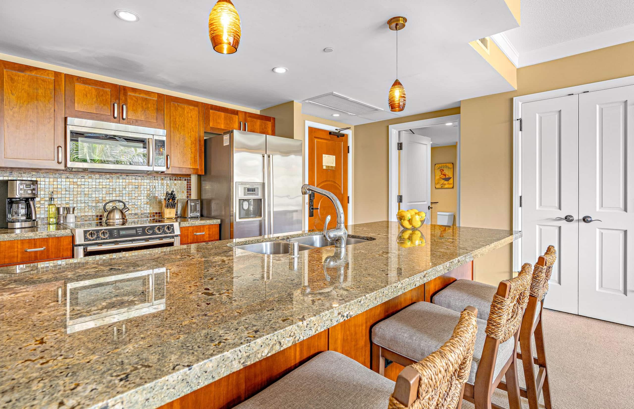 Condo in Lahaina · ★4.97 · 1 bedroom · 2 beds · 1 bath - Image 15