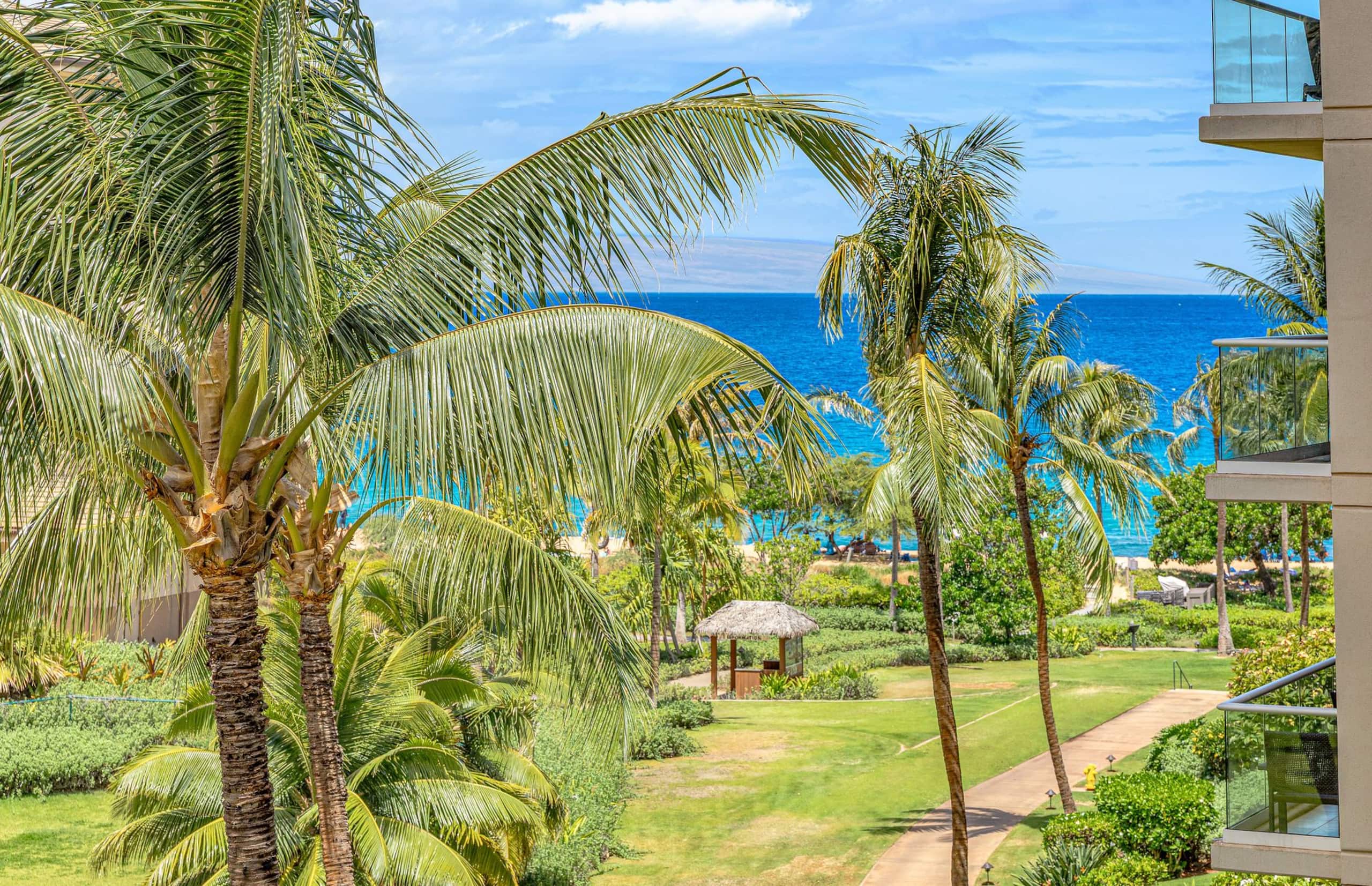 Condo in Lahaina · ★4.97 · 1 bedroom · 2 beds · 1 bath - Image 1