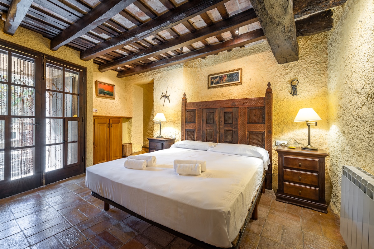 Dvokrevetna soba s izravnim izlazom u vrt, klima-uređajem i pametnim televizorom