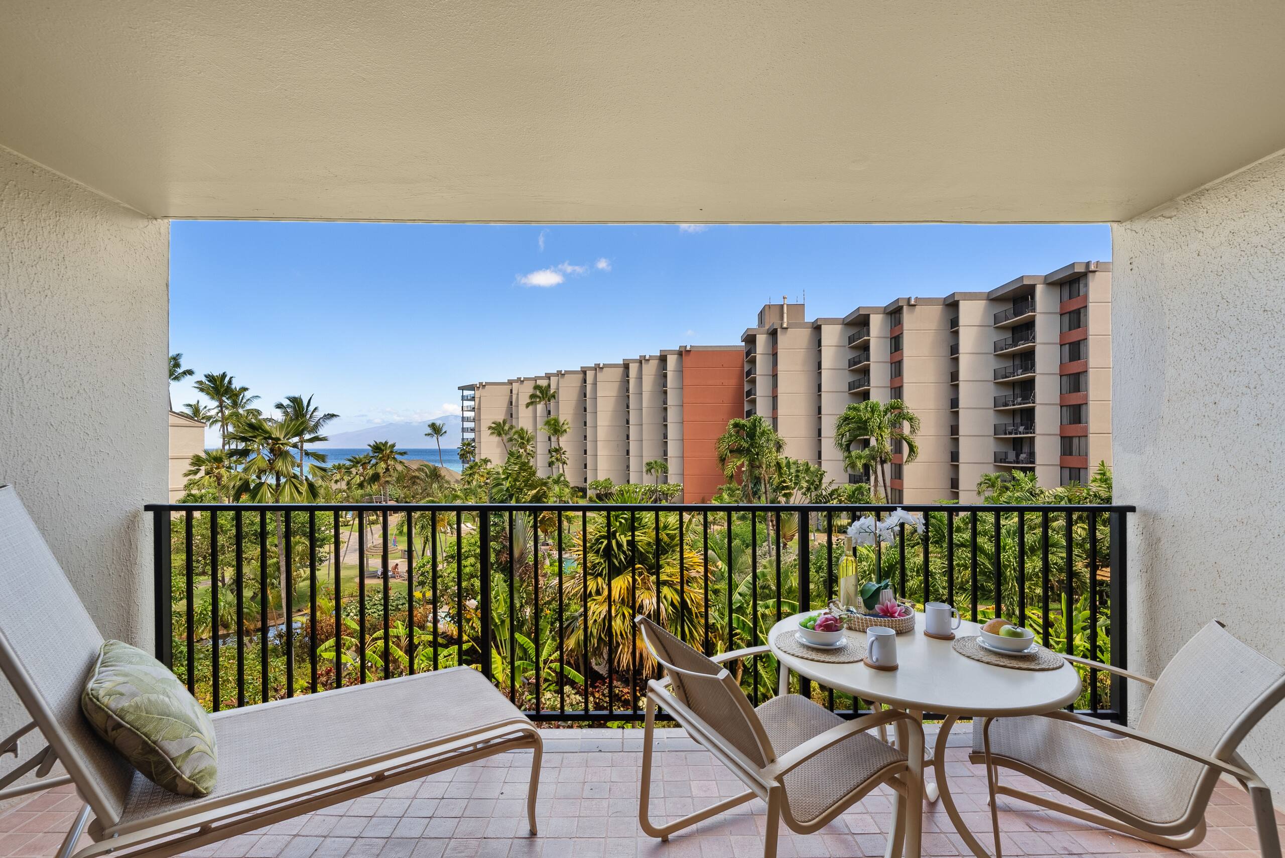 Condo in Lahaina · ★5.0 · 1 bedroom · 2 beds · 1 bath - Image 21