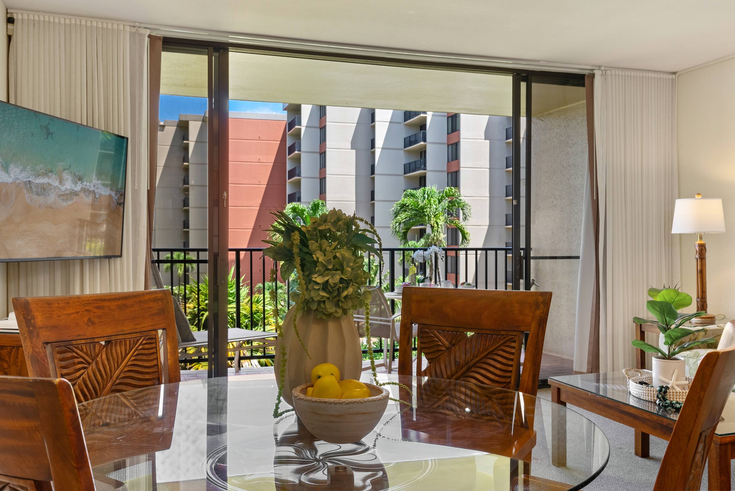 Condo in Lahaina · ★5.0 · 1 bedroom · 2 beds · 1 bath - Image 13