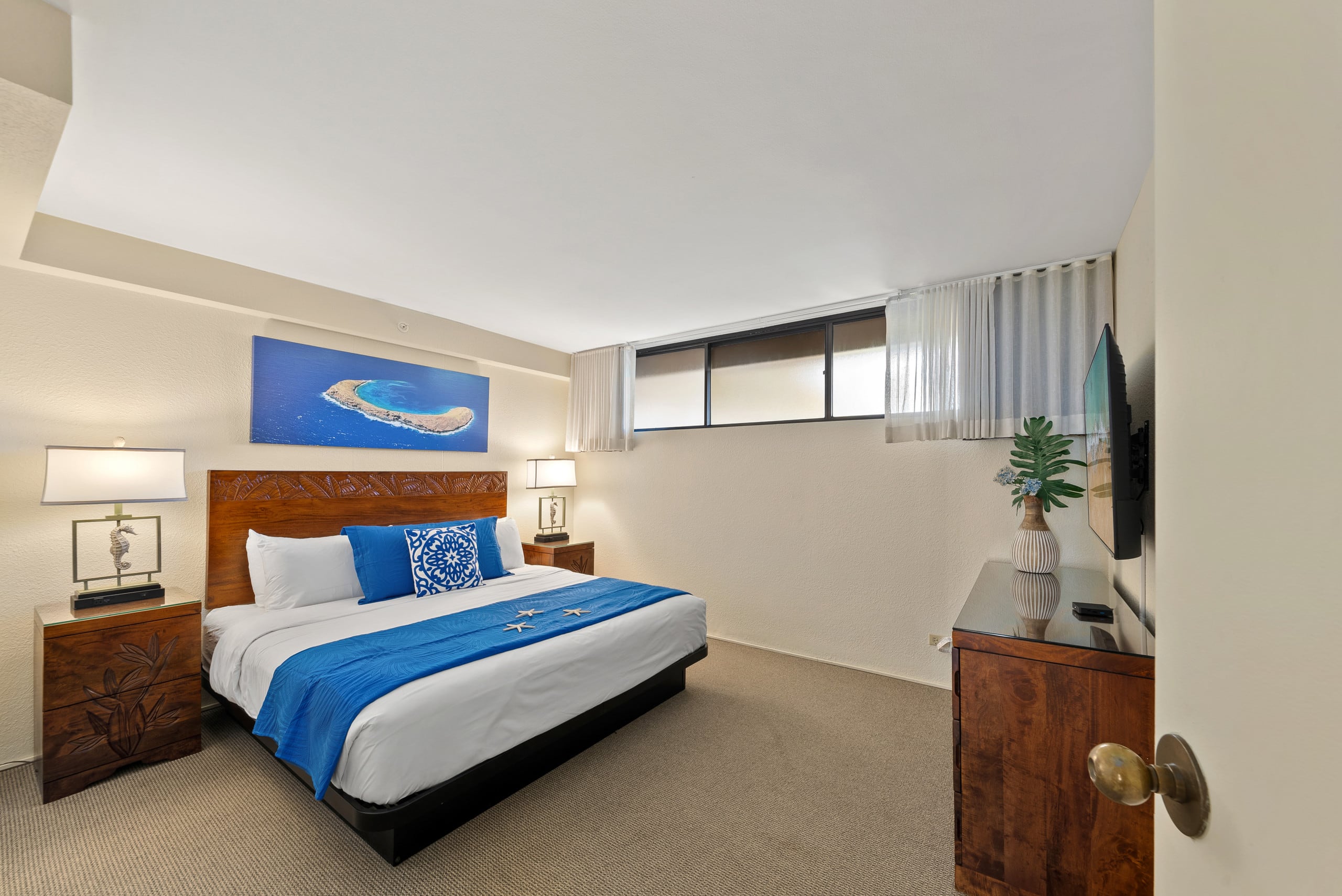 Condo in Lahaina · ★5.0 · 1 bedroom · 2 beds · 1 bath - Image 14