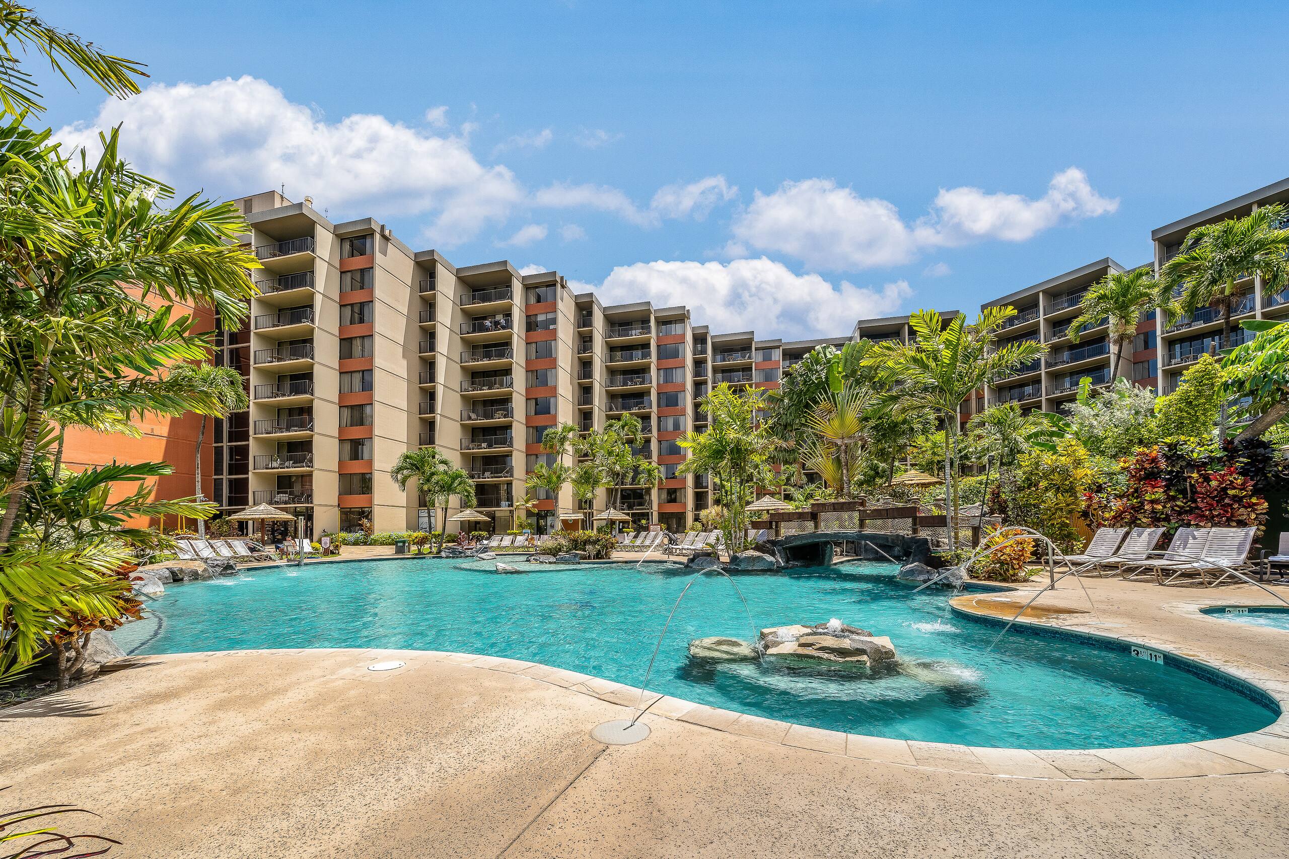 Condo in Lahaina · ★5.0 · 1 bedroom · 2 beds · 1 bath - Image 27