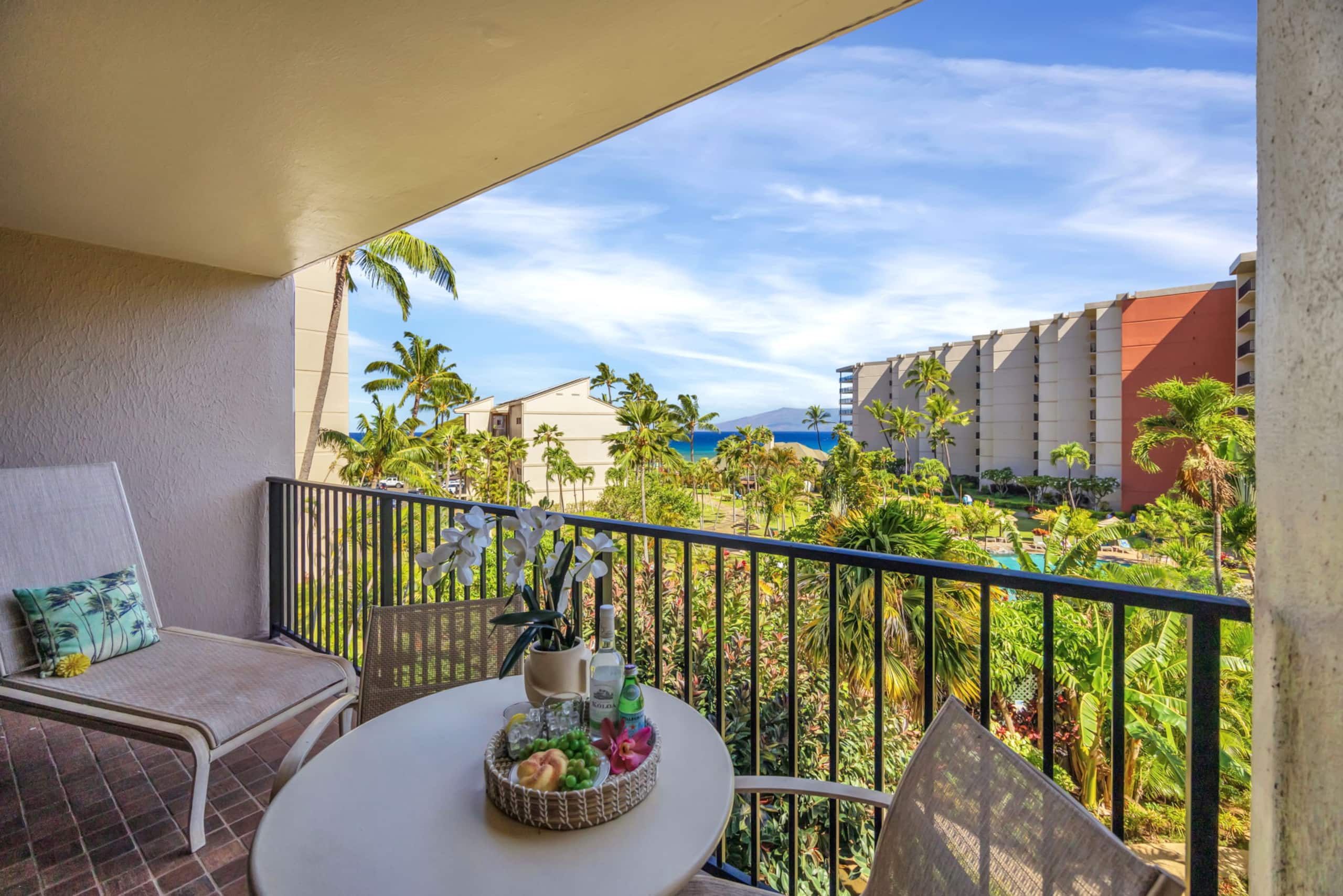 Condo in Lahaina · ★5.0 · 1 bedroom · 2 beds · 1 bath - Image 1