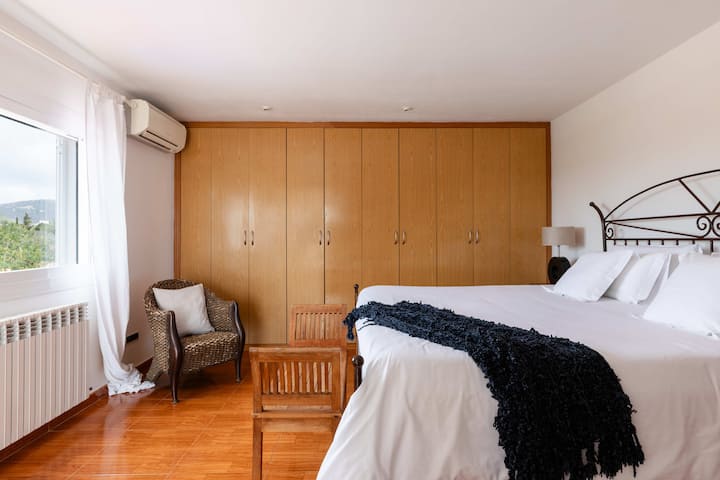 Villa Mara Close Playa Den Bossa Beach - Ibiza