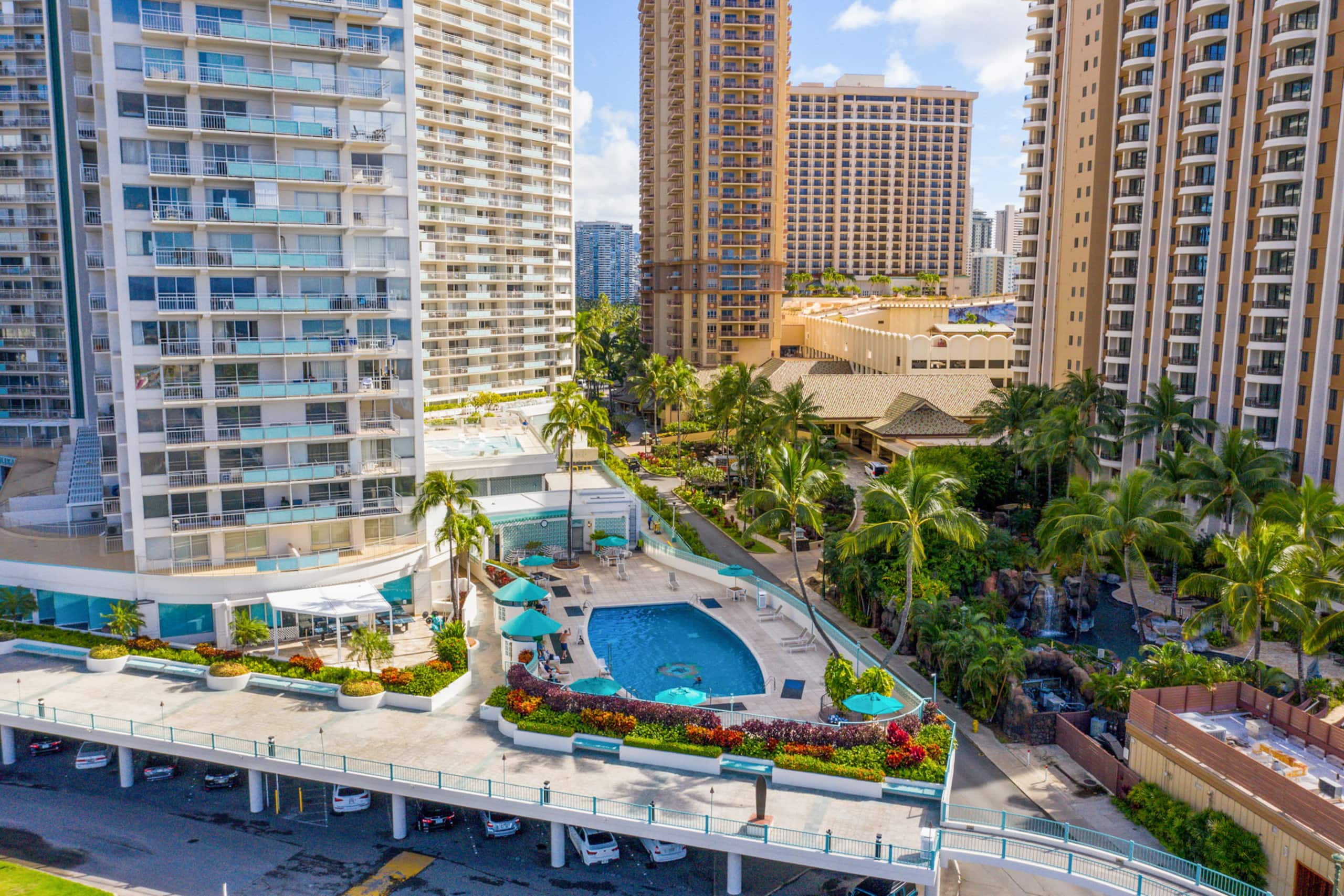 Condo in Honolulu · ★5.0 · 1 bedroom · 2 beds · 1 private bath - Image 44