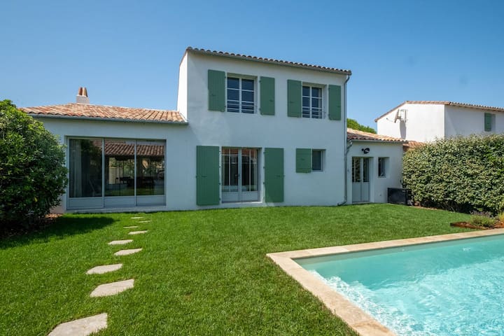 Ré Experiences managed Airbnb listing 2