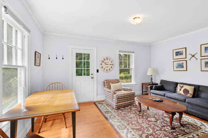 Colgan Cottage In Horse Country - Southern Pines, NC