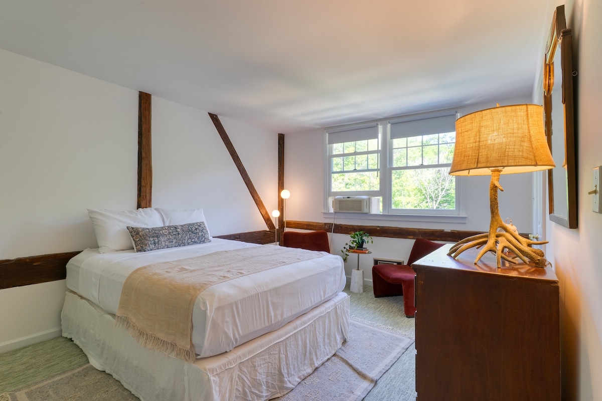 Spálňa 2 má manželskú posteľ a vlastnú kúpeľňu.