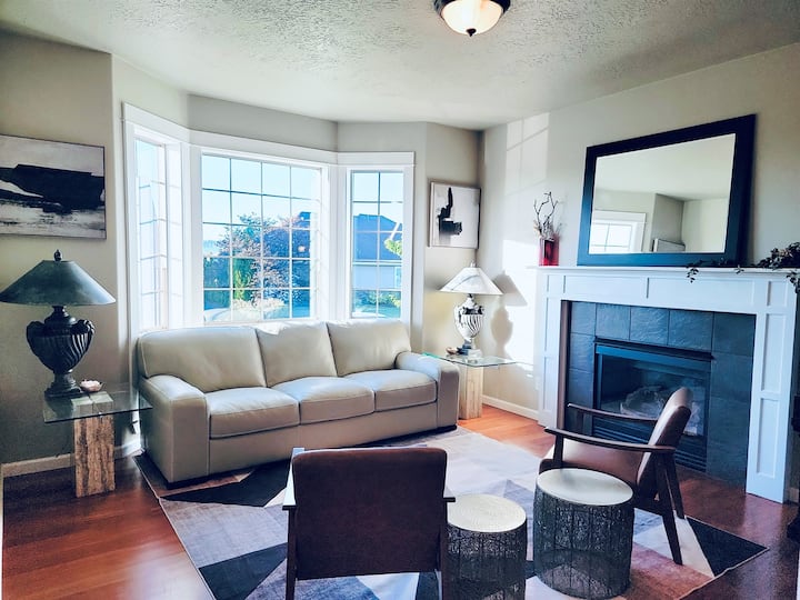 The Jordan House- Very Spacious, 3 Car Garage - Albany, OR