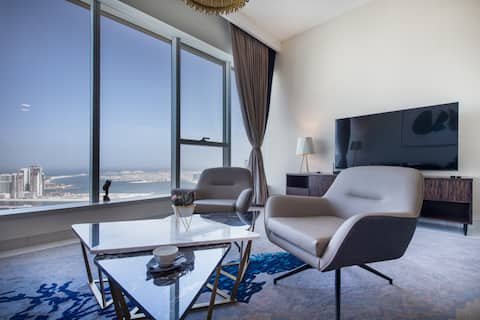 Popular Airbnb listing: Chic Coastal Escape w/ Open Sea Vws on Palm Entry in Al Sufouh Second