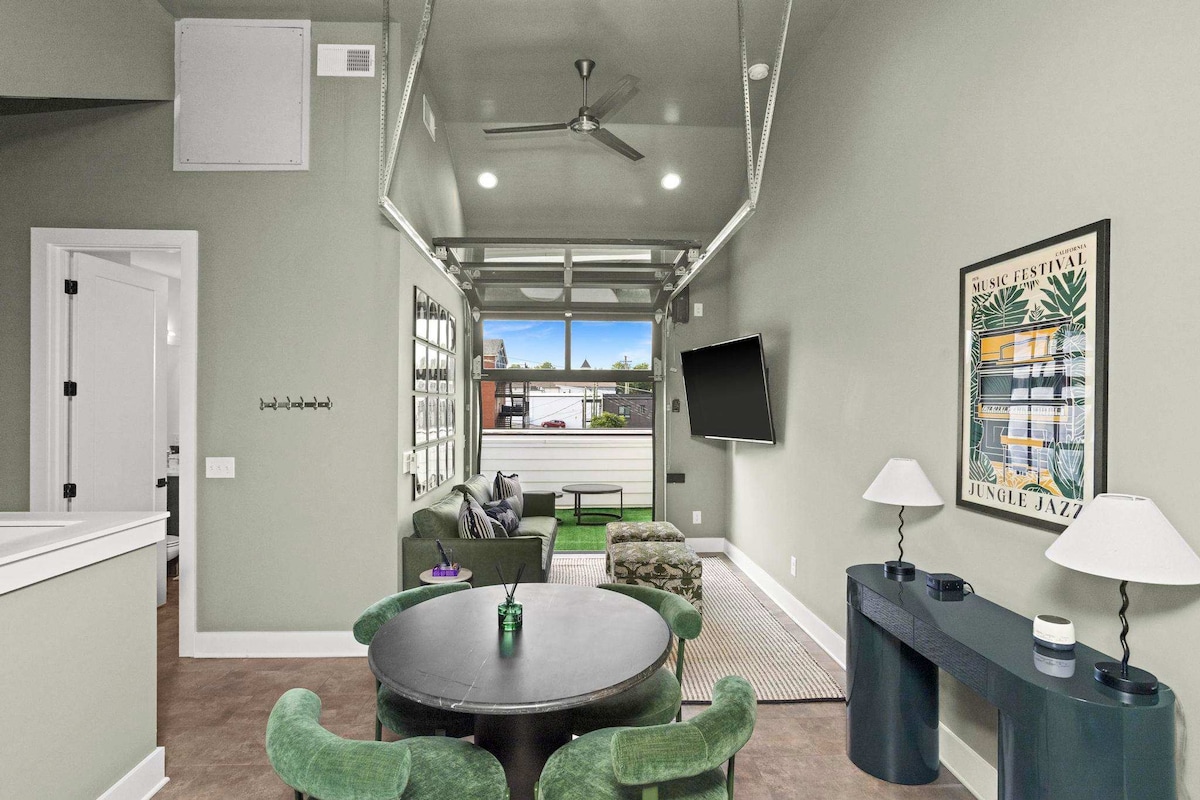 Საძინებელი 4: სრული საწოლი + ორადგილიანი მოძრავი, სმარტ-ტელევიზორი და სრული სააბაზანო