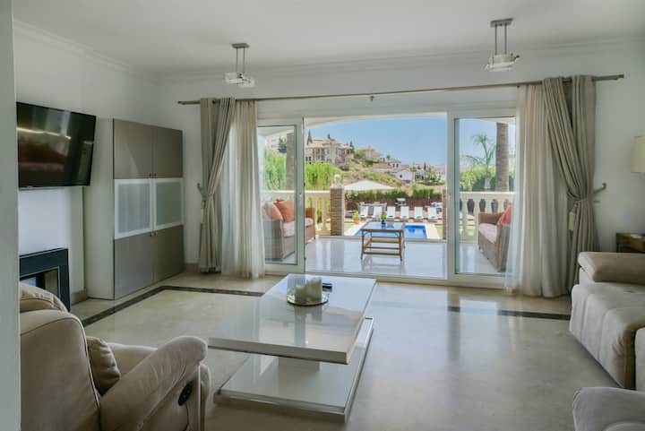 Heated Pool, Bicycles, Games, Sauna, Bbq & More! - Costa del Sol