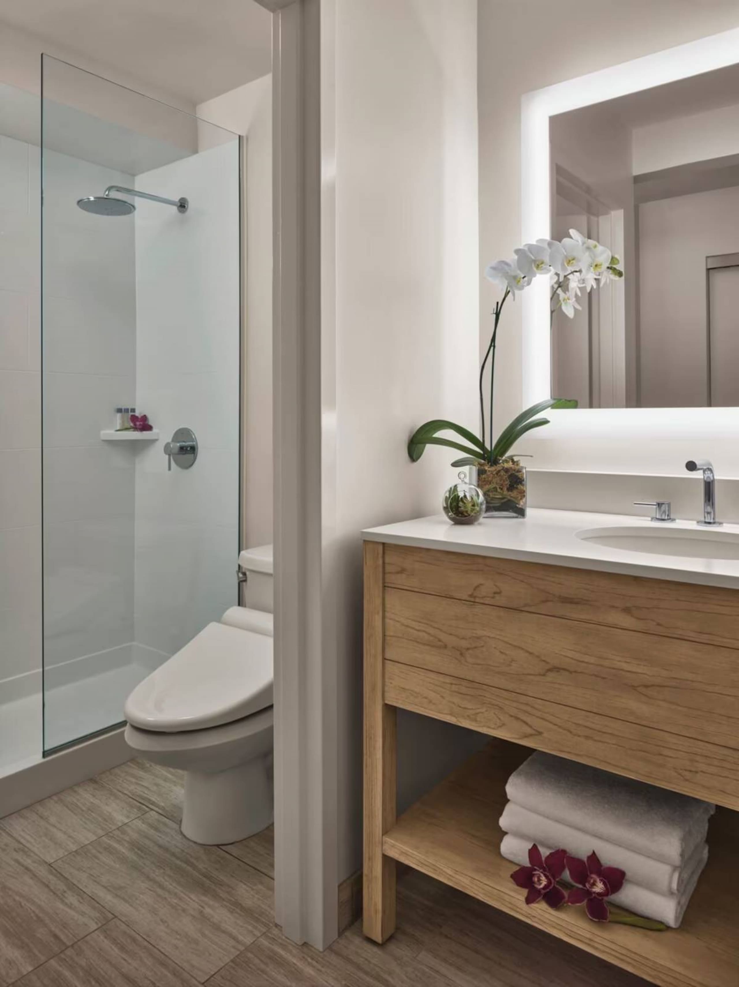 Hotel in Honolulu · ★4.65 · 1 bedroom · 2 beds · 1 private bath - Image 8