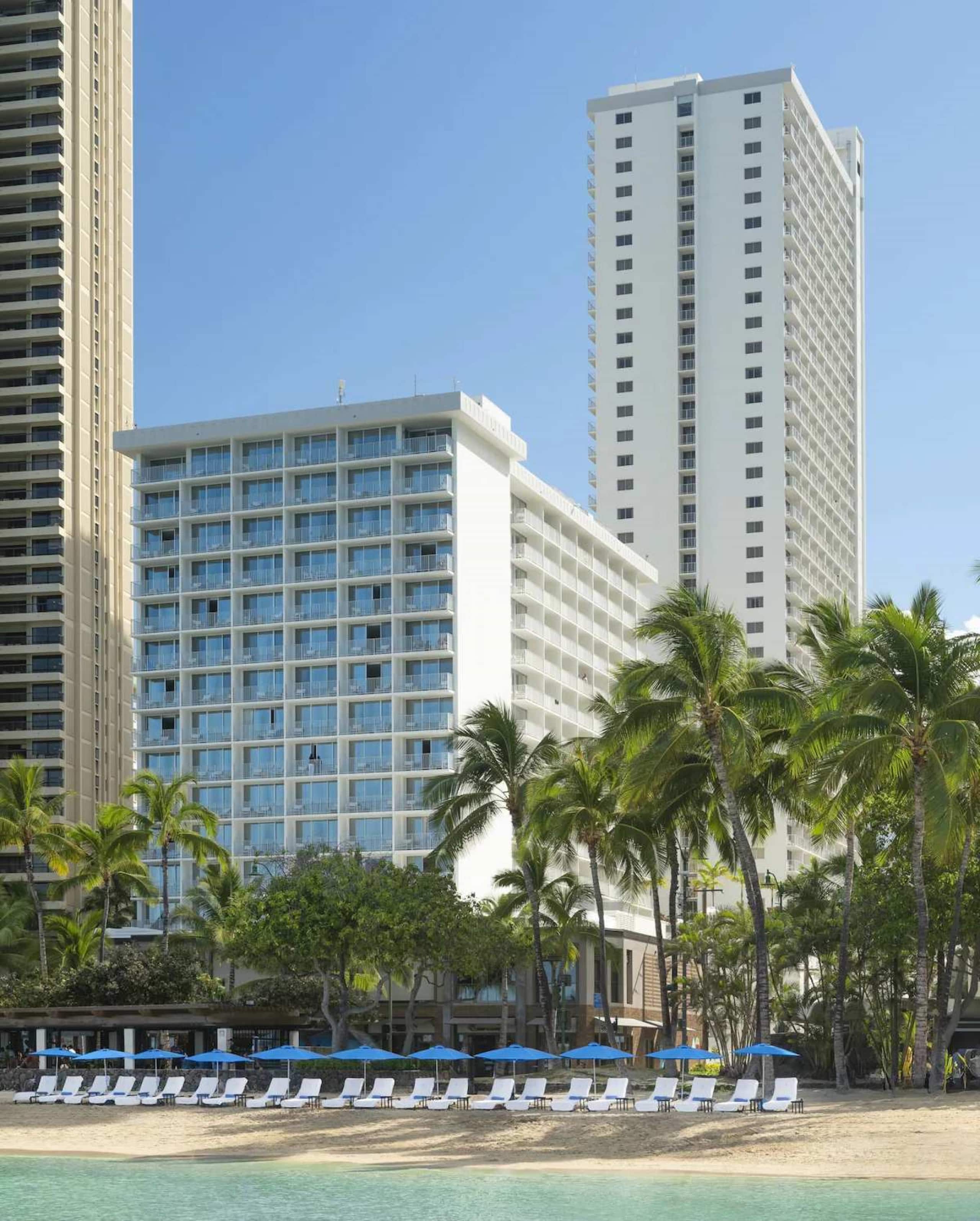 Hotel in Honolulu · ★4.65 · 1 bedroom · 2 beds · 1 private bath - Image 9