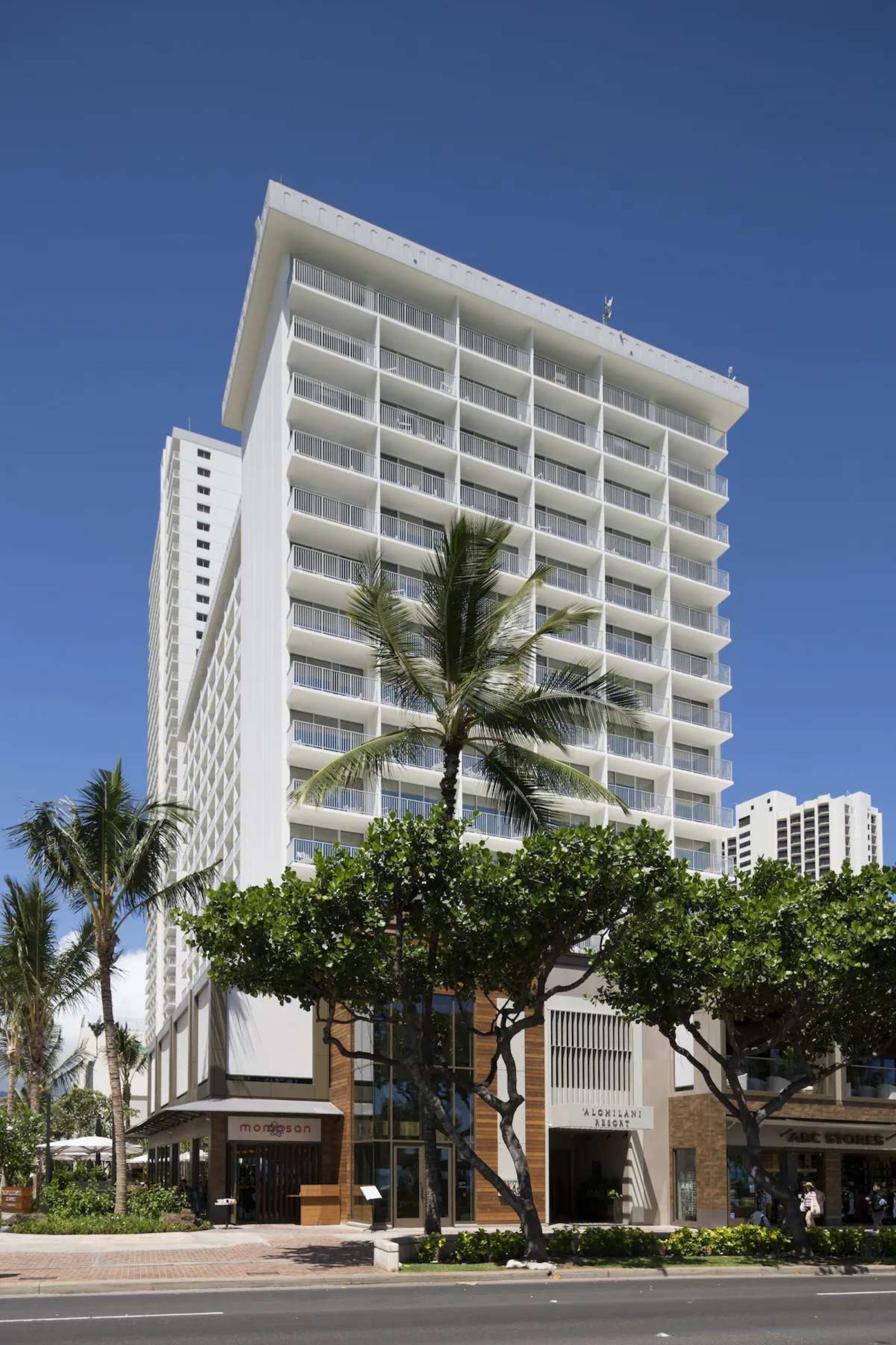 Hotel in Honolulu · ★4.68 · 1 bedroom · 2 beds · 1 private bath - Image 12
