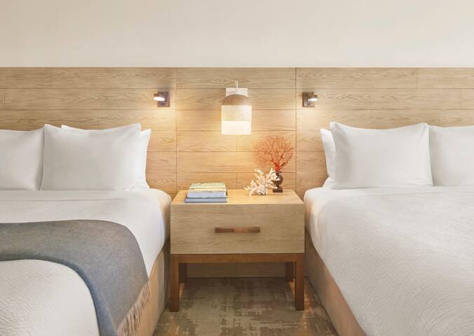 Alohilani Resort Waikiki Beach managed Airbnb listing 2