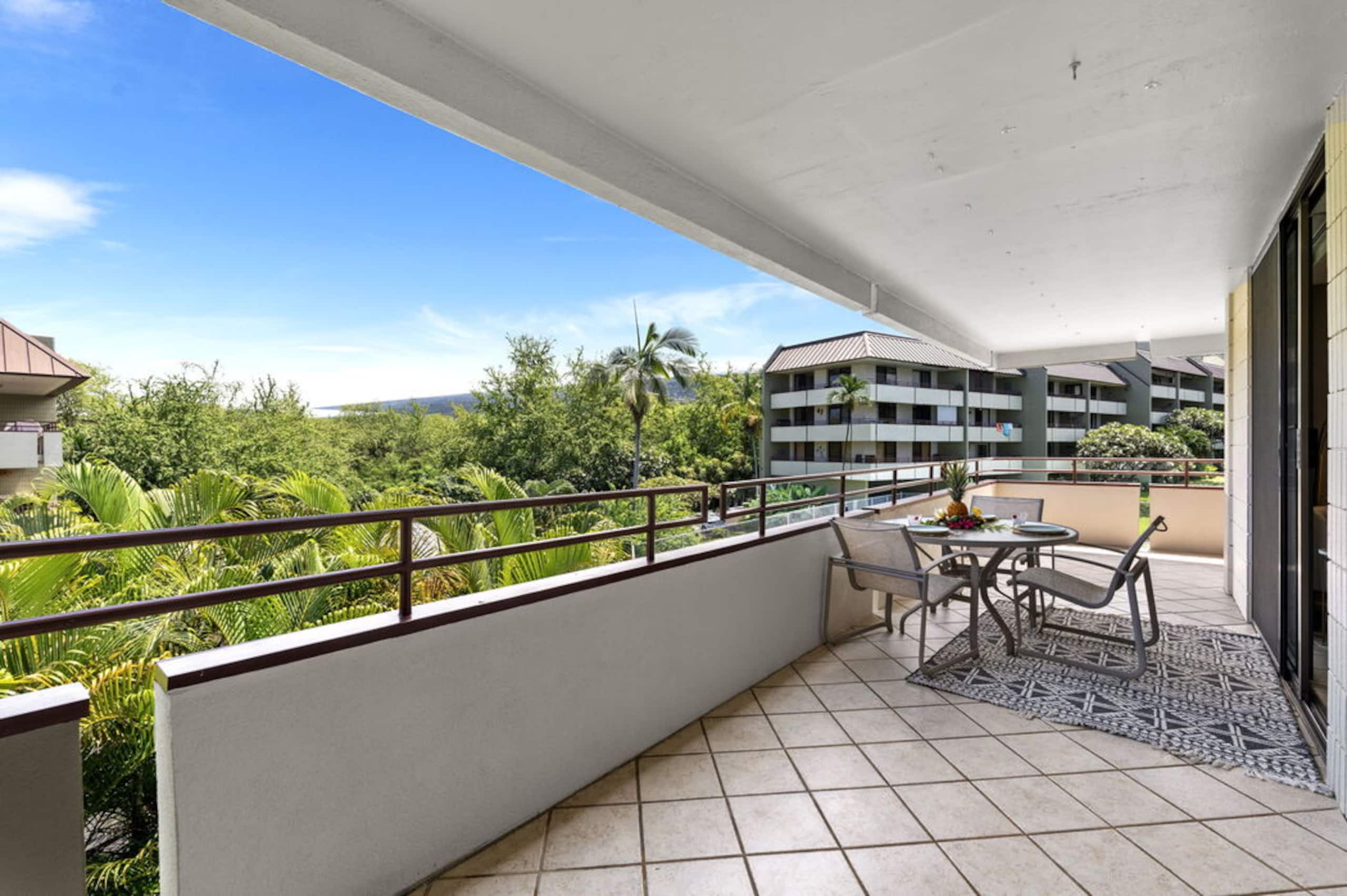 Condo in Kailua-Kona · ★4.67 · 2 bedrooms · 2 beds · 2 baths - Image 23