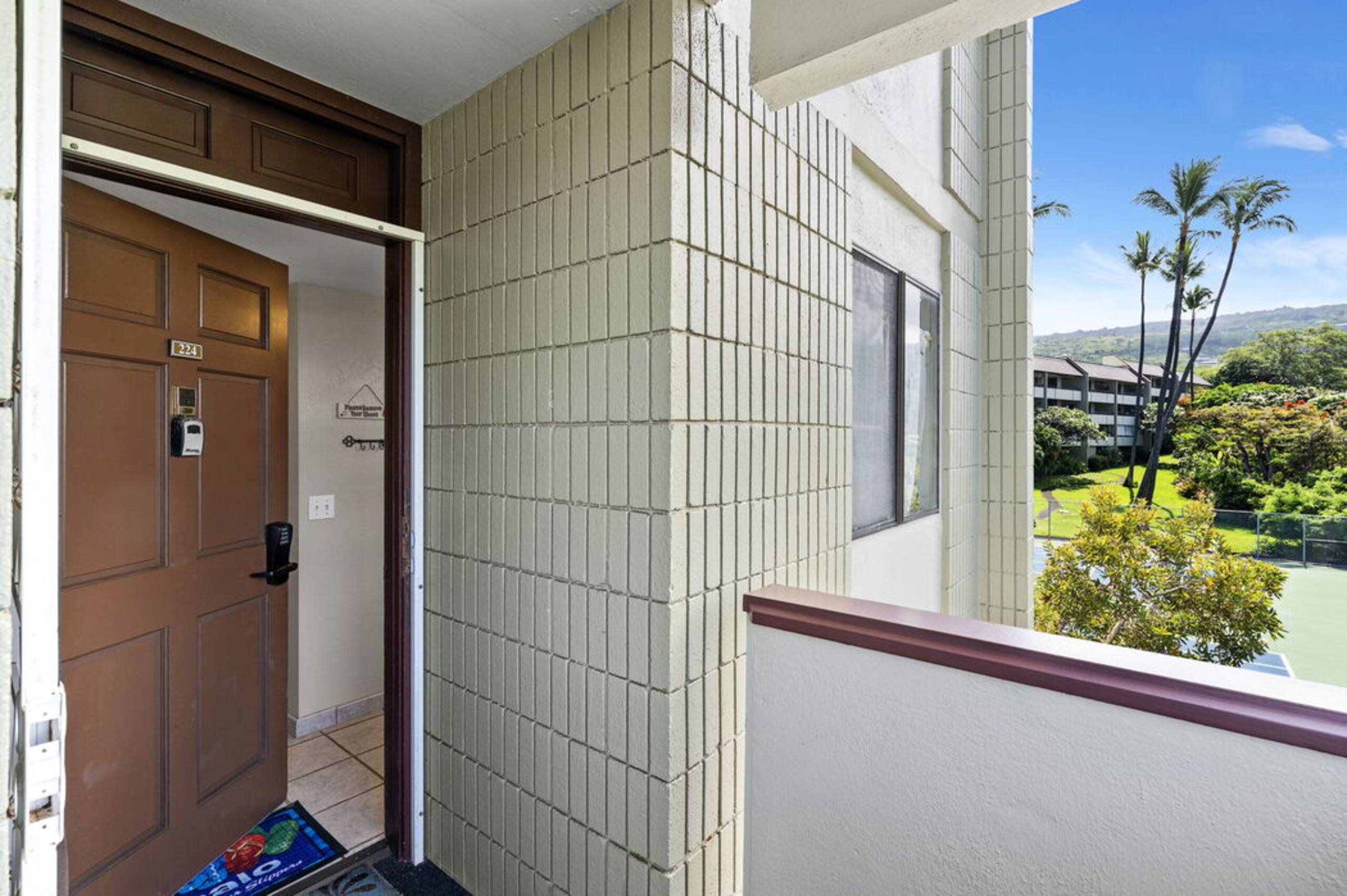 Condo in Kailua-Kona · ★4.67 · 2 bedrooms · 2 beds · 2 baths - Image 35