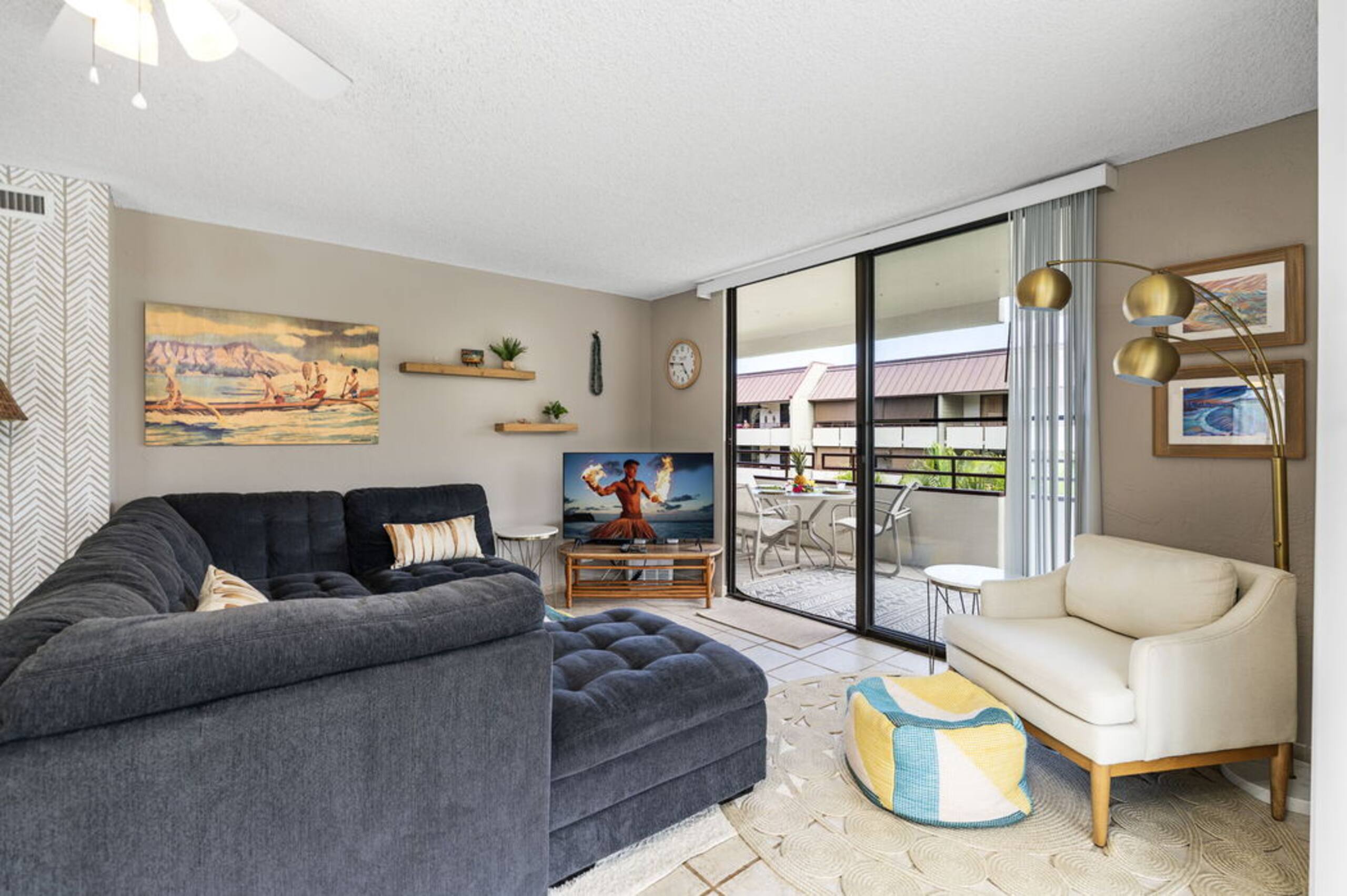 Condo in Kailua-Kona · ★4.67 · 2 bedrooms · 2 beds · 2 baths - Image 4