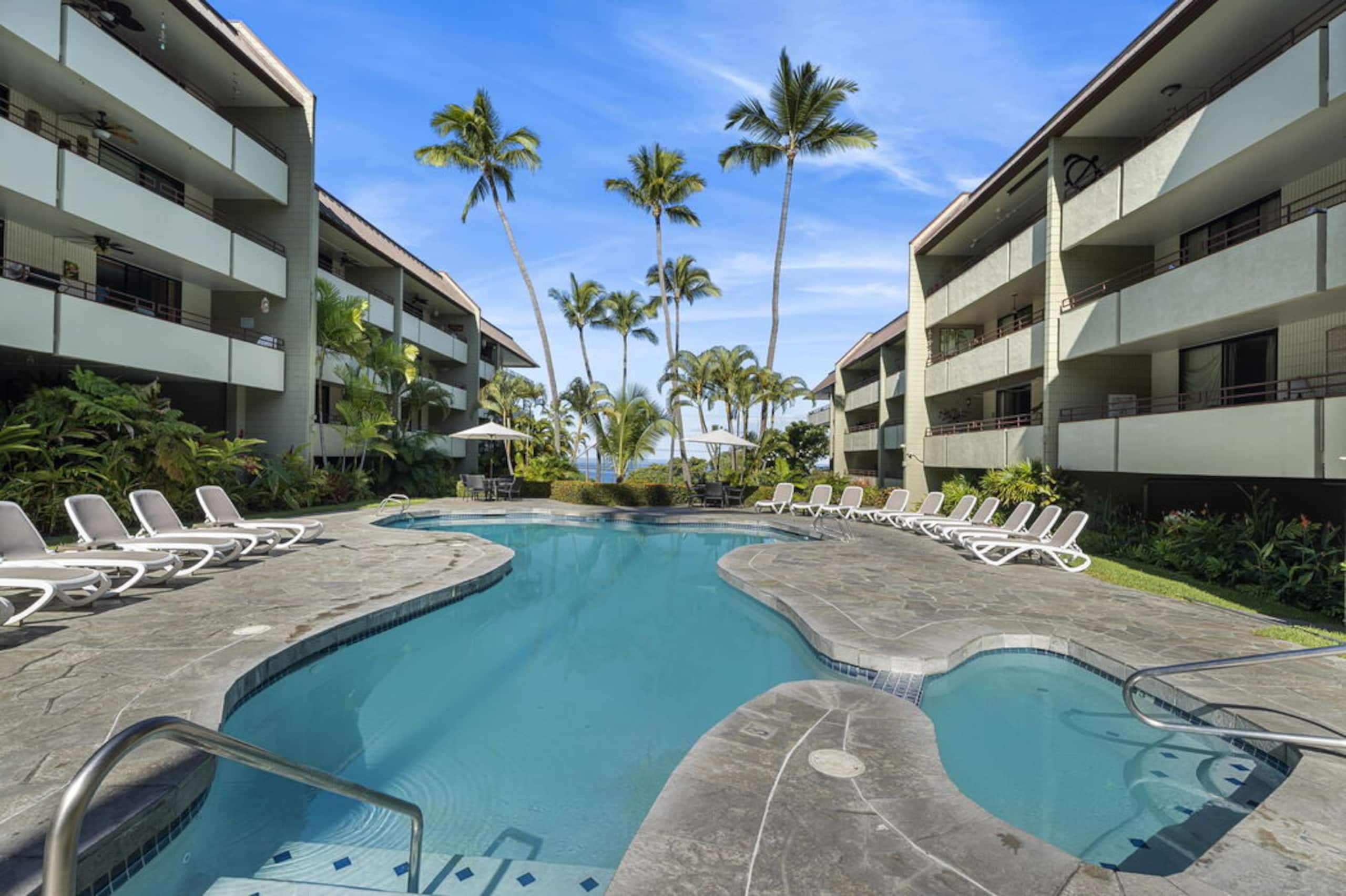Condo in Kailua-Kona · ★4.67 · 2 bedrooms · 2 beds · 2 baths - Image 36