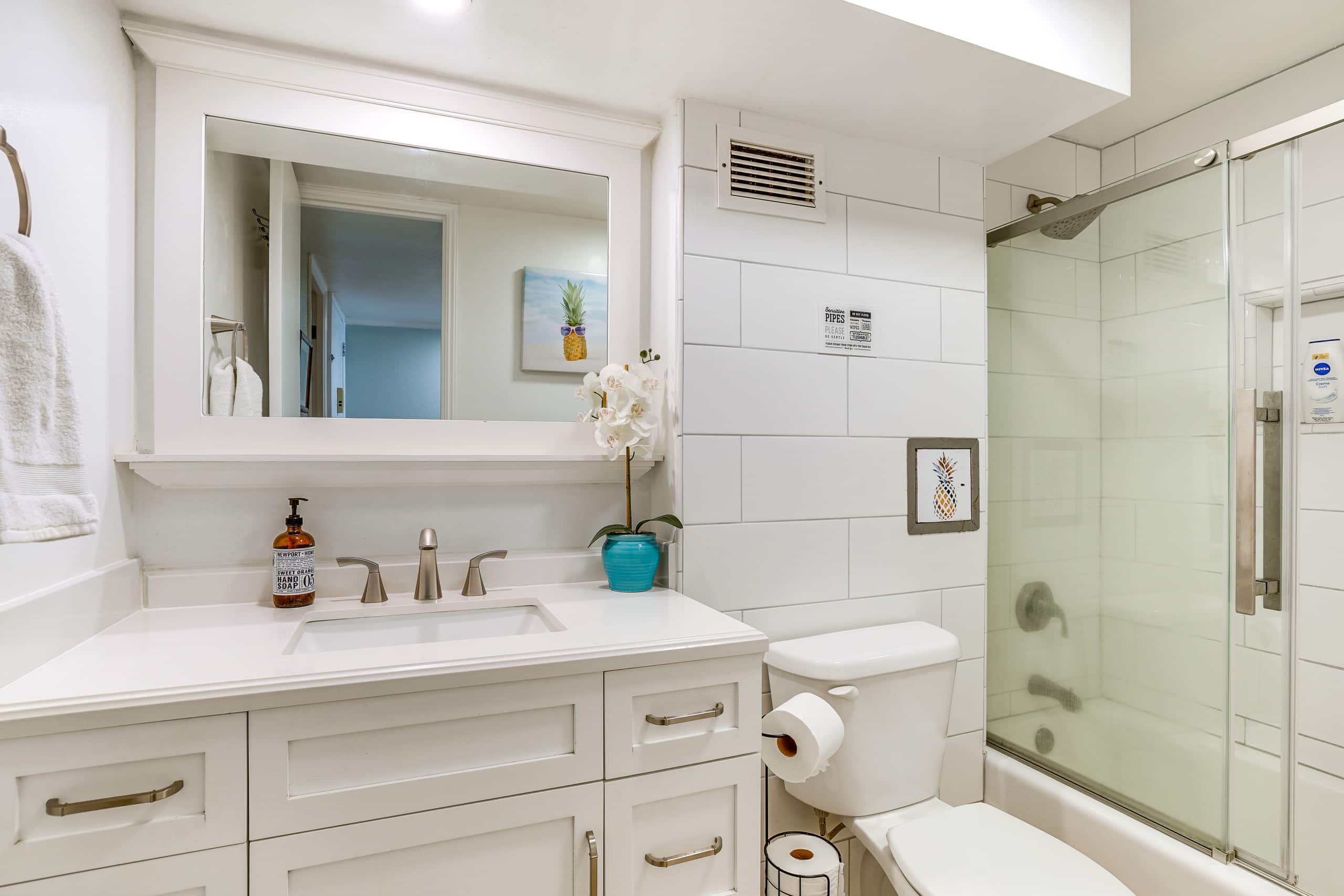 Hotel in Hauula · ★4.83 · 3 bedrooms · 8 beds · 2 private baths - Image 18
