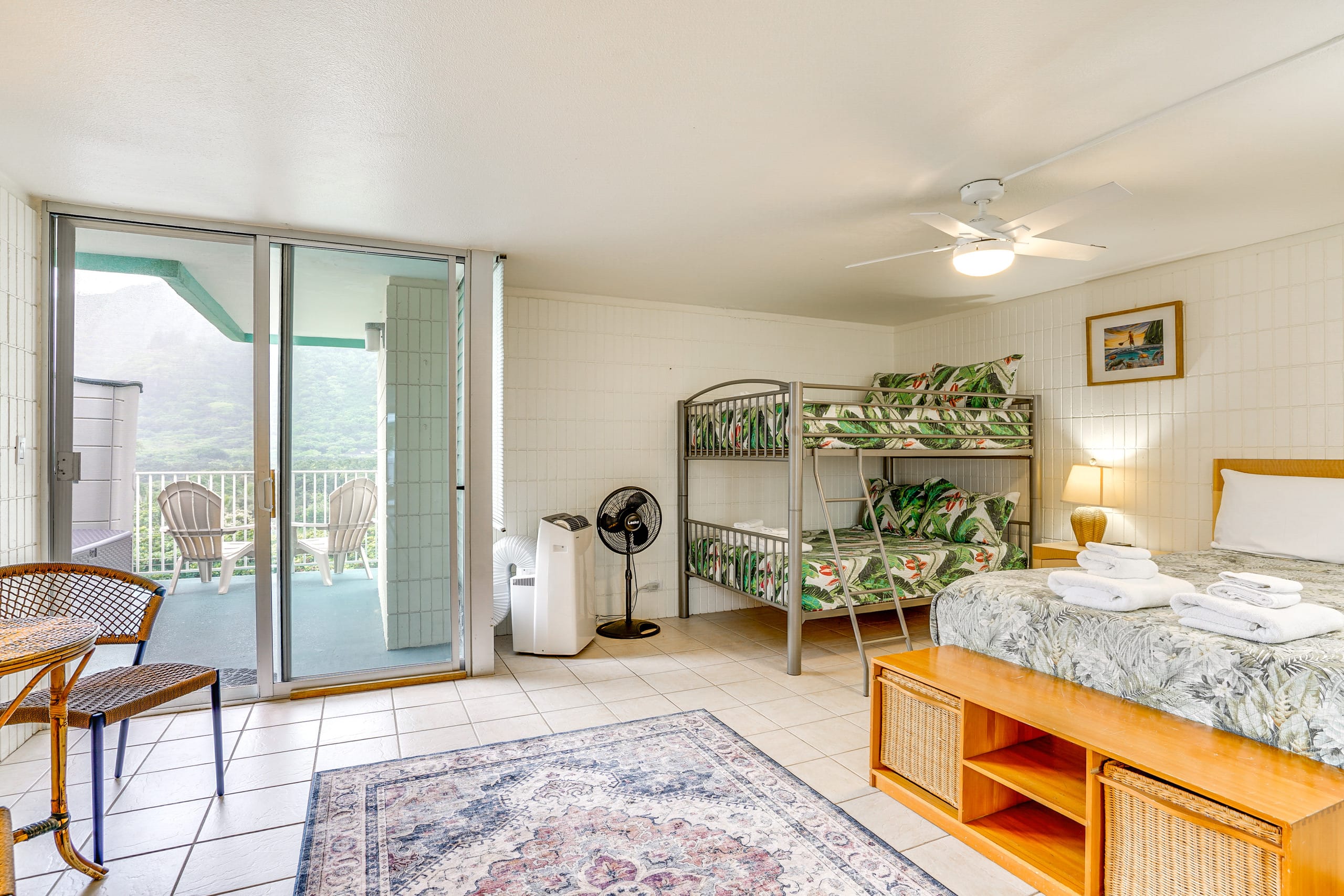 Hotel in Hauula · ★4.83 · 3 bedrooms · 8 beds · 2 private baths - Image 12