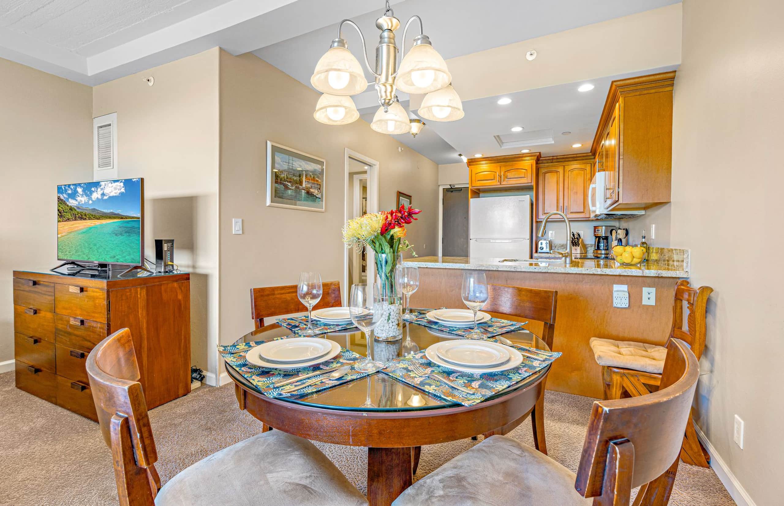 Condo in Lahaina · ★4.67 · Studio · 2 beds · 1 bath - Image 12