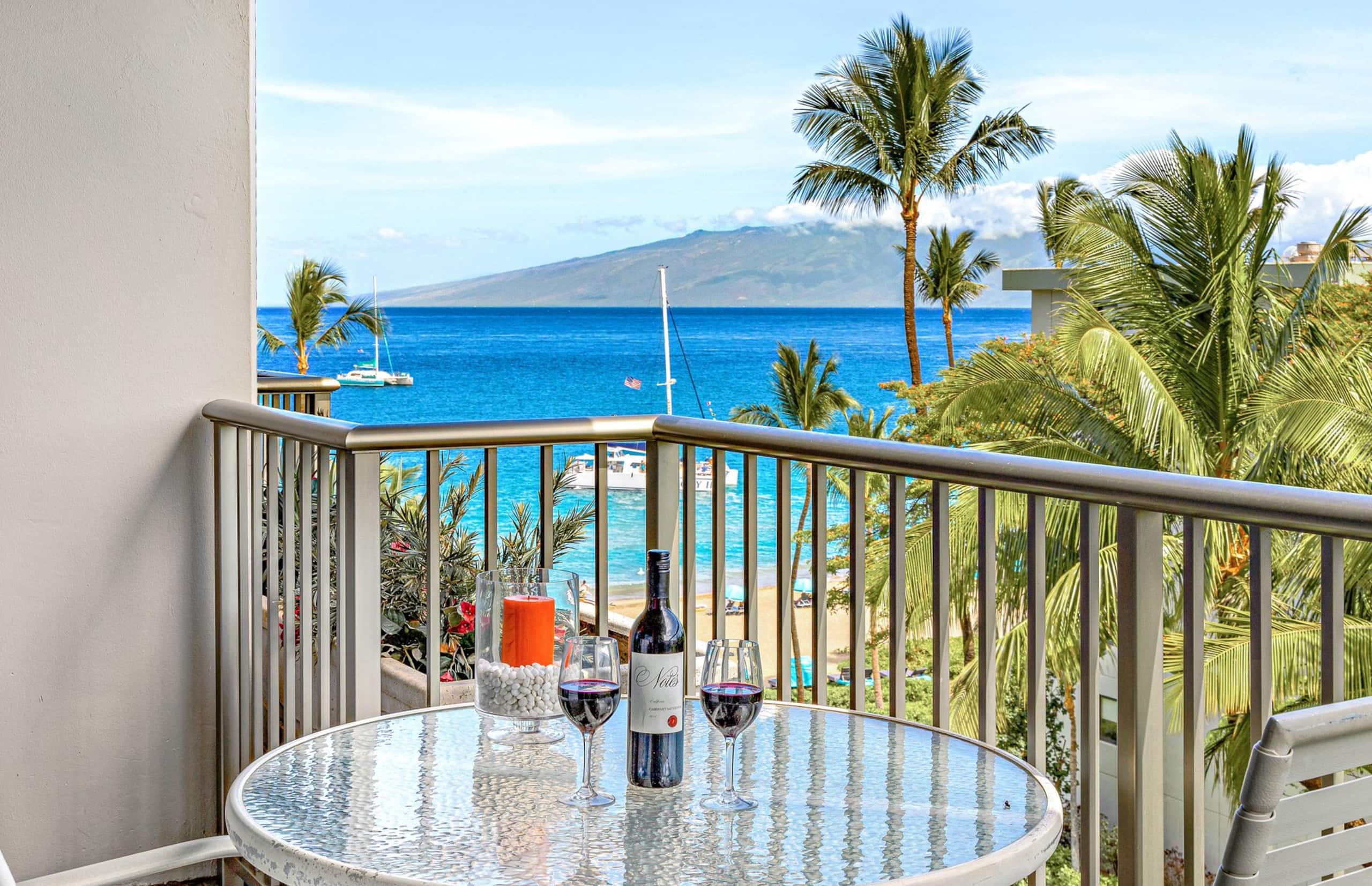 Condo in Lahaina · ★4.67 · Studio · 2 beds · 1 bath - Image 1