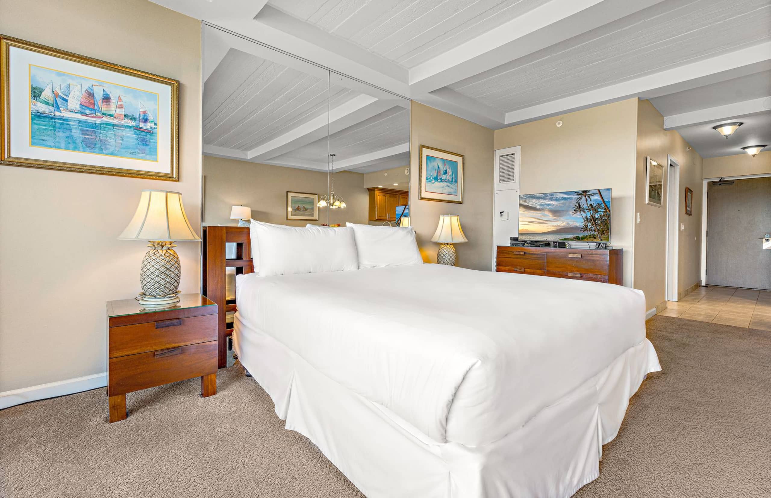 Condo in Lahaina · ★4.67 · Studio · 2 beds · 1 bath - Image 21