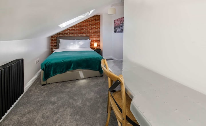 Schlafzimmer 5