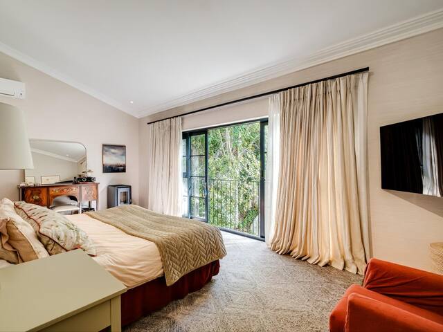 Luxury Forest Escape in Newlands gallery image 5