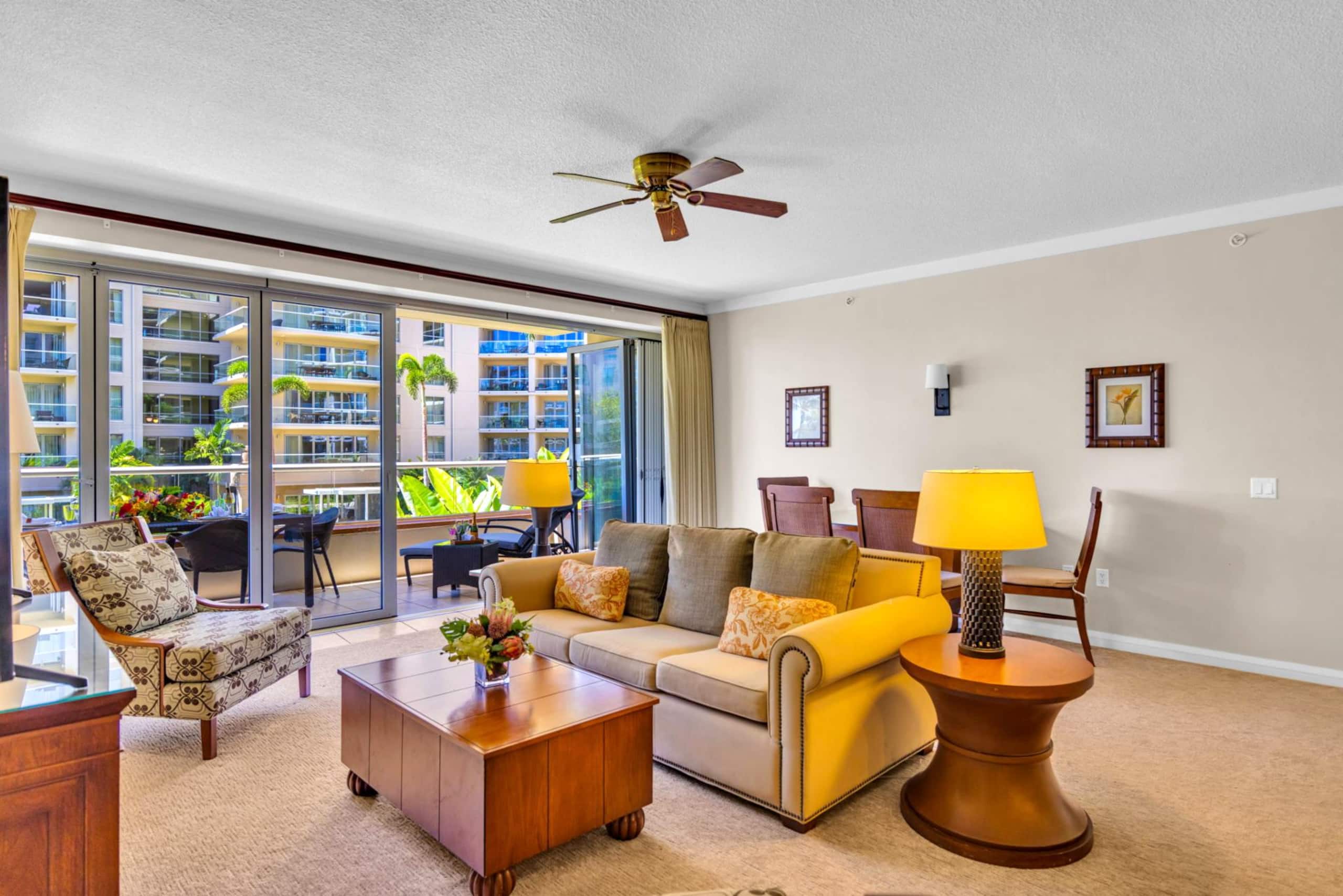 Condo in Lahaina · ★4.67 · 2 bedrooms · 4 beds · 2 baths - Image 17
