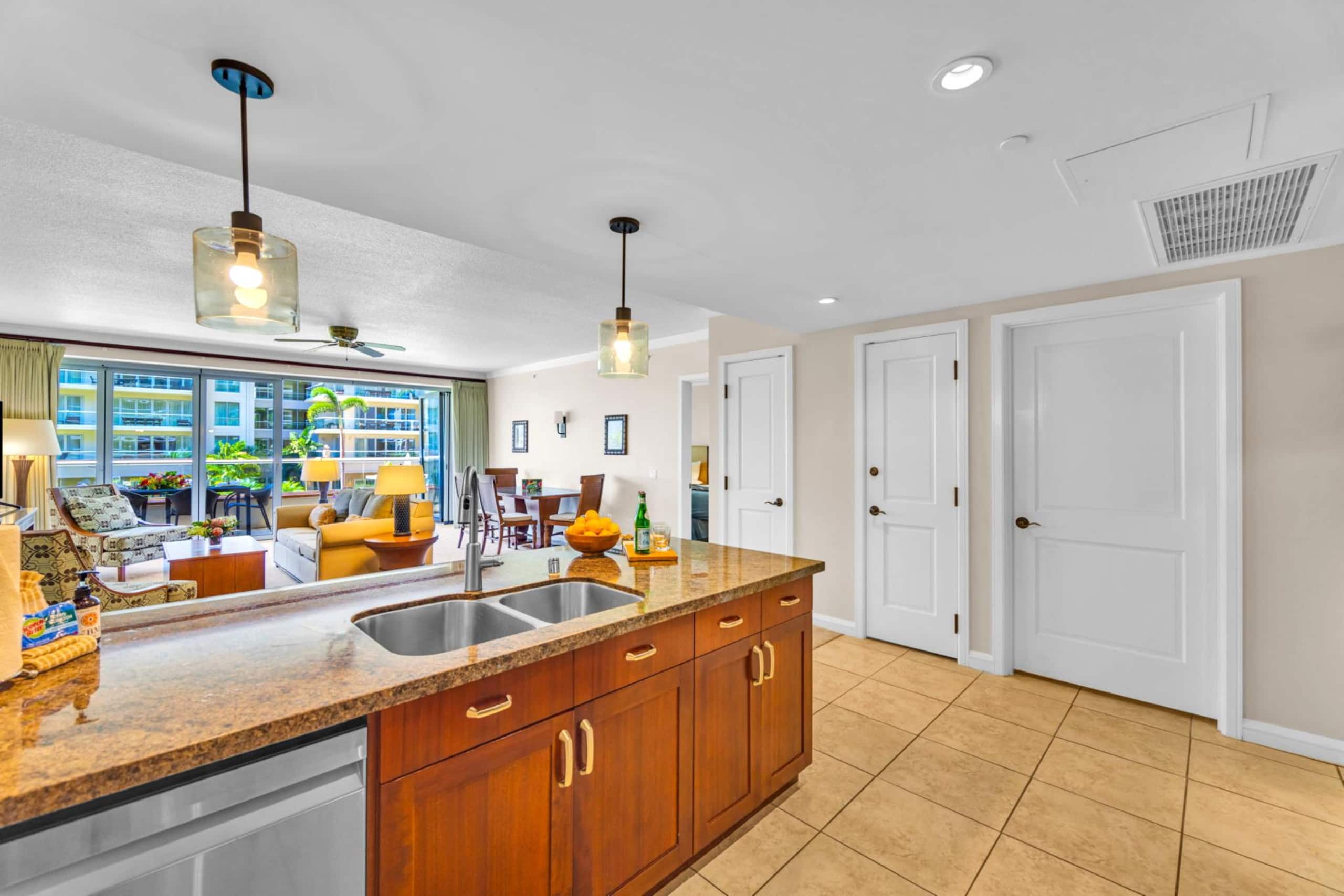 Condo in Lahaina · ★4.67 · 2 bedrooms · 4 beds · 2 baths - Image 22