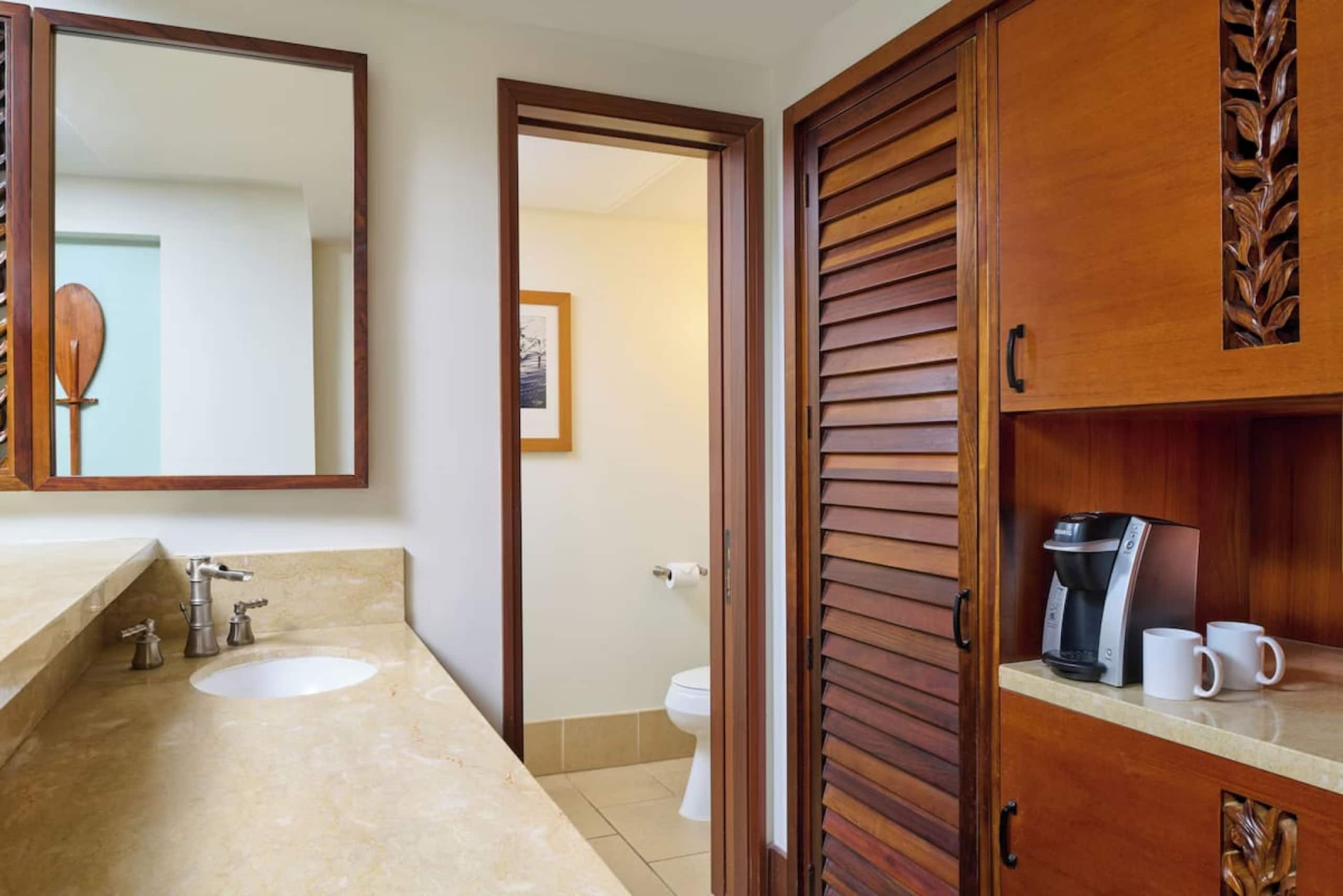 Hotel in Lahaina · ★4.8 · 1 bedroom · 1 bed · 1 private bath - Image 10