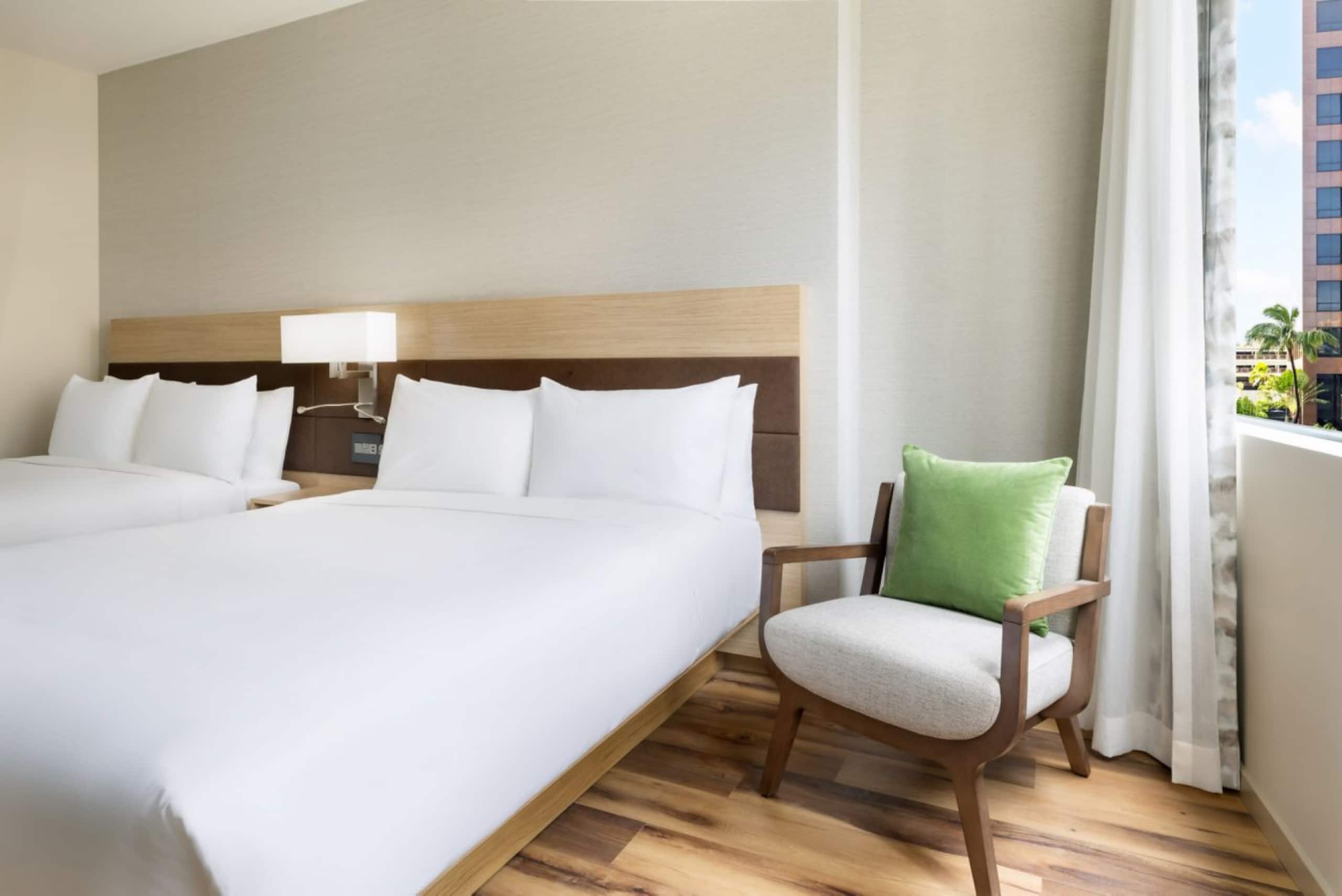 Hotel in Honolulu · ★4.75 · 1 bedroom · 2 beds · 1 private bath - Image 8