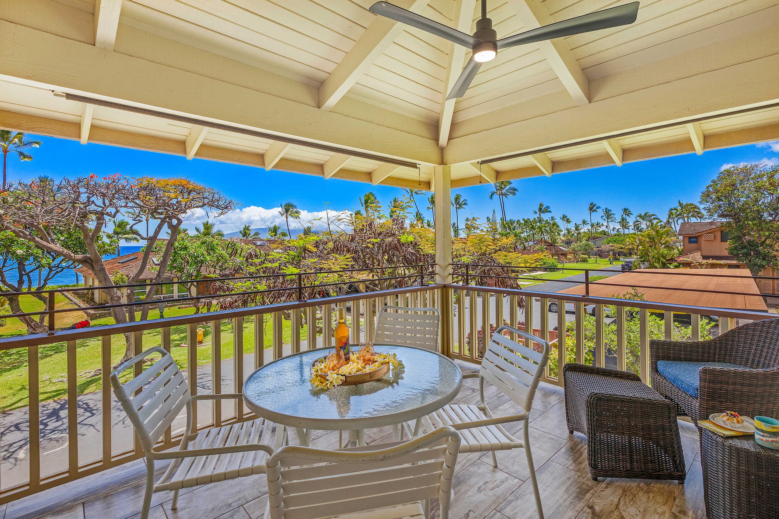 Townhouse in Lahaina · ★5.0 · 2 bedrooms · 3 beds · 2.5 baths - Image 4