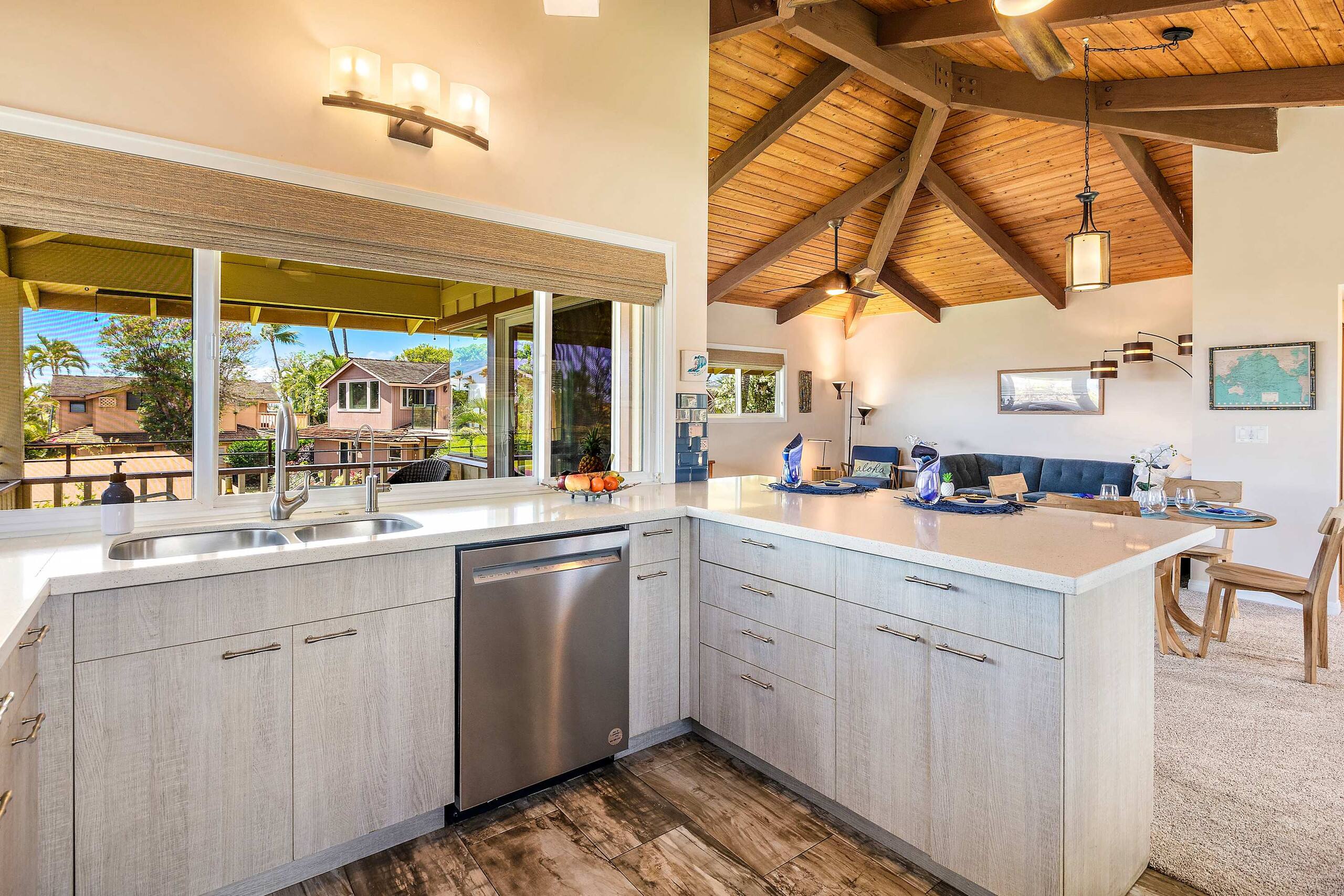 Townhouse in Lahaina · ★5.0 · 2 bedrooms · 3 beds · 2.5 baths - Image 11