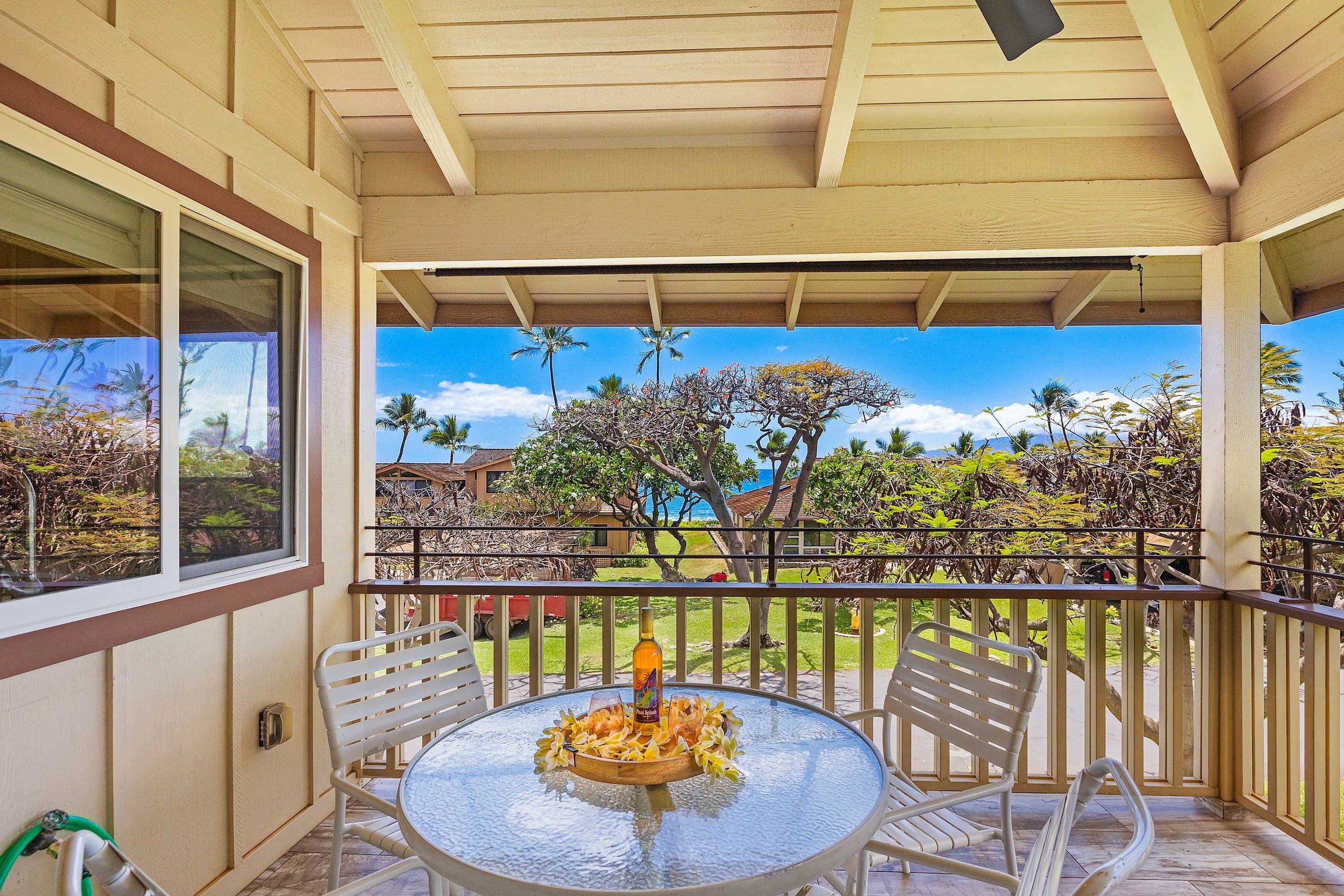 Townhouse in Lahaina · ★5.0 · 2 bedrooms · 3 beds · 2.5 baths - Image 3