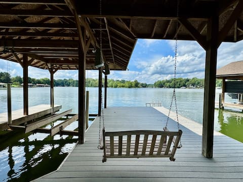 Lakefront Southern Charmer in Tellico Village