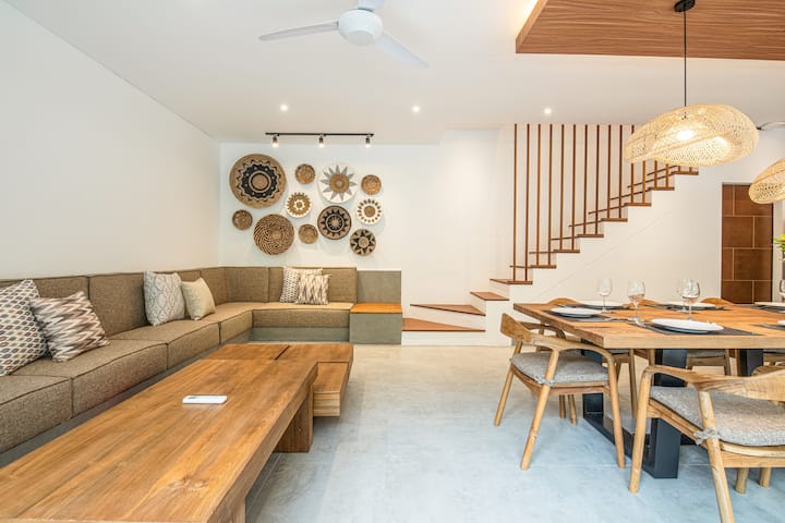 Contemporary 5br Villa , 400 M To The Beach - Bali