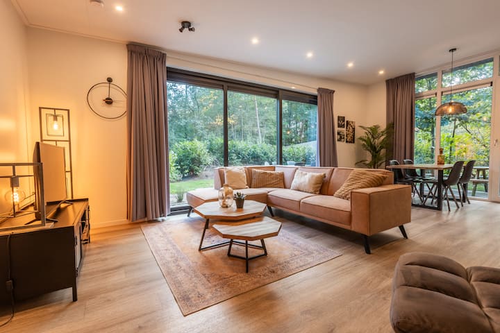 Heideborg Lodge With Hot Tub | 4 Persons - Hoogeveen