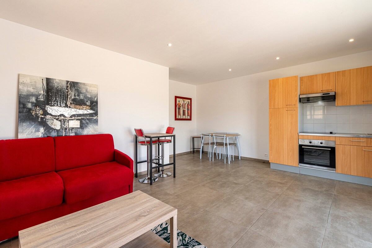 მისაღები ოთახი