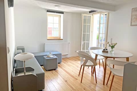 MTK01 and MTK02 Furnished living in Eschborn